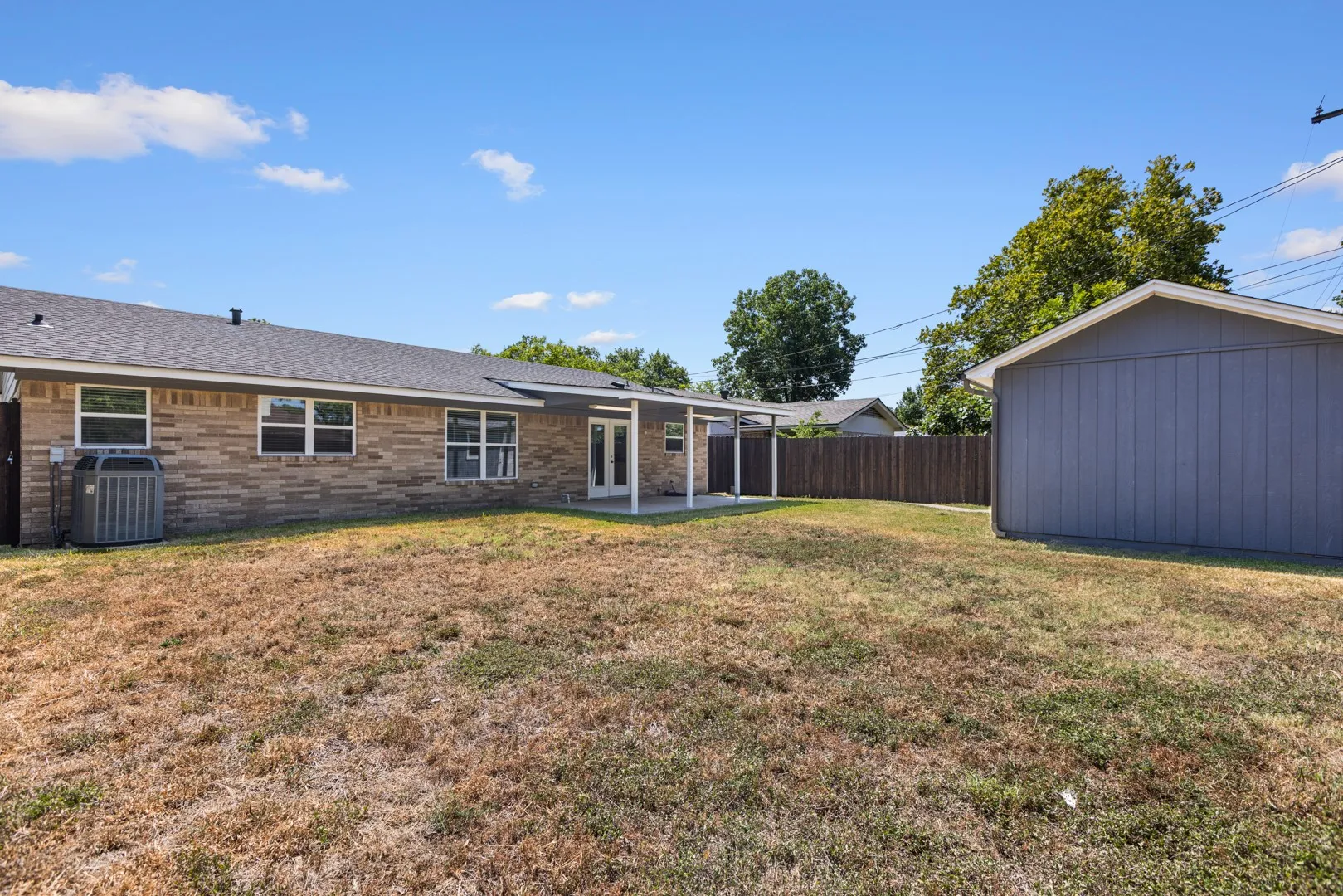Single Family Residence For Sale in Dallas County , 1231 Rancho Drive, Mesquite, Texas 75149, 3 Bedroom, 2 Bathroom, 2 Garage spaces, 1,144 Sqft, built in 1971, mls#21360380, Real Estate Agent in Mesquite, Homes For Sale in Dallas county, Homes For Sale in Mesquite, Realtor in Mesquite Texas, Real Estate Brokerage Independent Realty Texas, Luminita Cordes Realtor