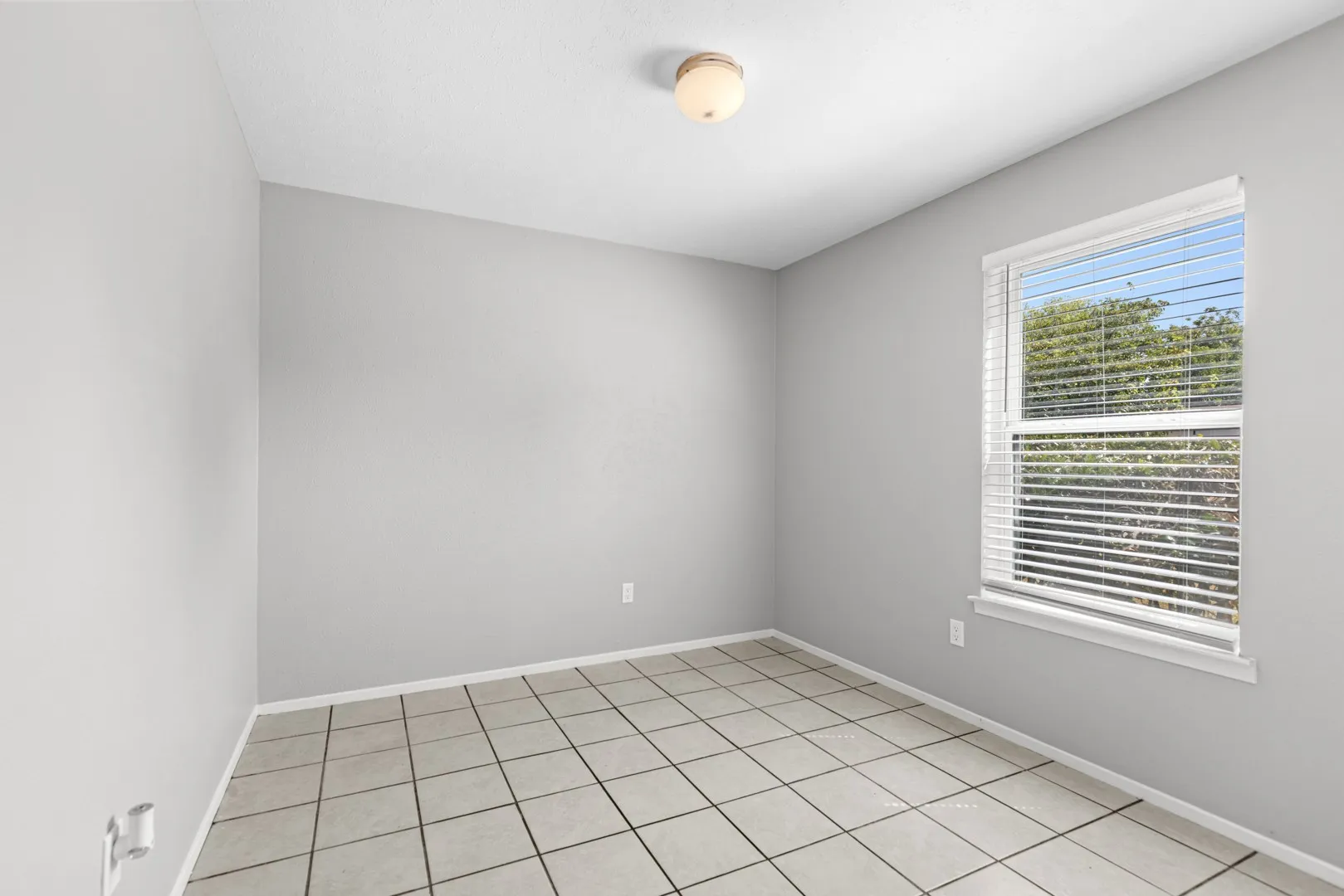 Single Family Residence For Sale in Dallas County , 1231 Rancho Drive, Mesquite, Texas 75149, 3 Bedroom, 2 Bathroom, 2 Garage spaces, 1,144 Sqft, built in 1971, mls#21360380, Real Estate Agent in Mesquite, Homes For Sale in Dallas county, Homes For Sale in Mesquite, Realtor in Mesquite Texas, Real Estate Brokerage Independent Realty Texas, Luminita Cordes Realtor