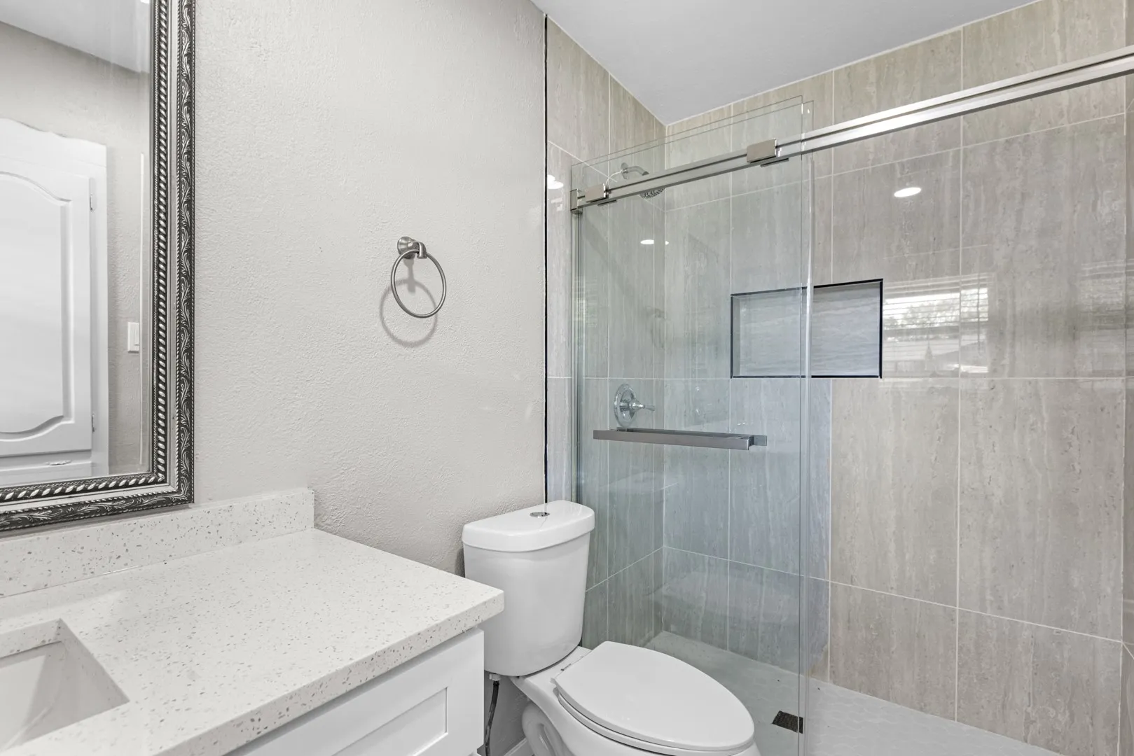 Single Family Residence For Sale in Dallas County , 1231 Rancho Drive, Mesquite, Texas 75149, 3 Bedroom, 2 Bathroom, 2 Garage spaces, 1,144 Sqft, built in 1971, mls#21360380, Real Estate Agent in Mesquite, Homes For Sale in Dallas county, Homes For Sale in Mesquite, Realtor in Mesquite Texas, Real Estate Brokerage Independent Realty Texas, Luminita Cordes Realtor