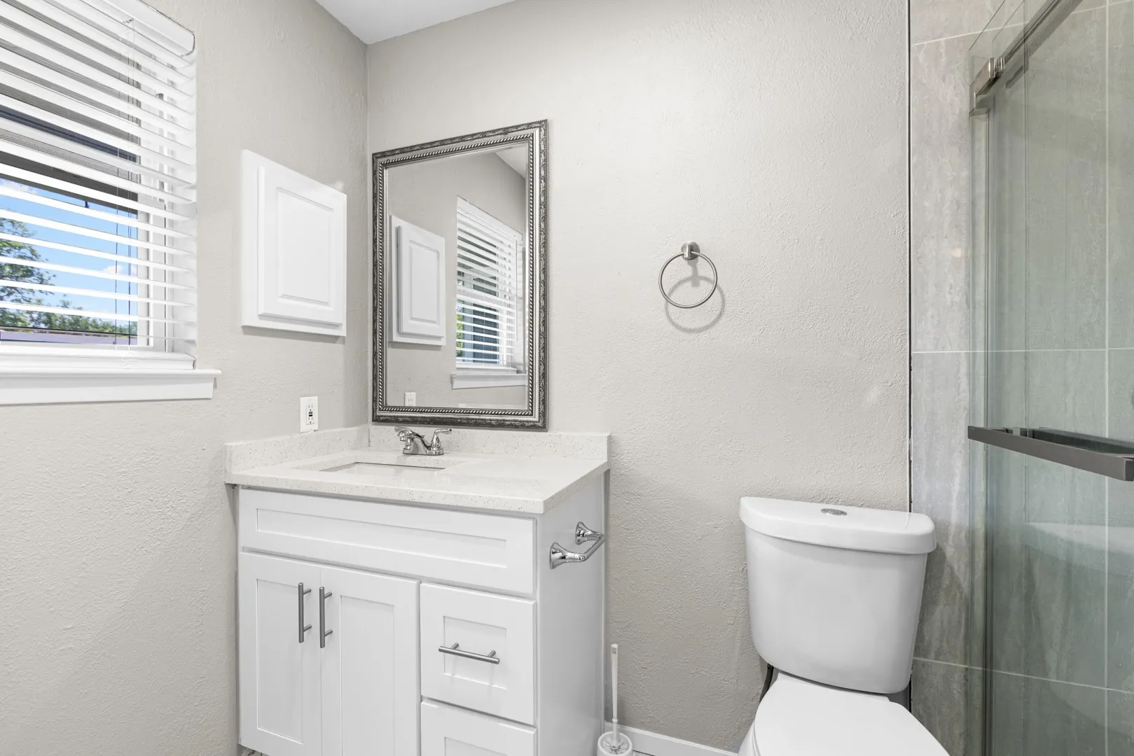 Single Family Residence For Sale in Dallas County , 1231 Rancho Drive, Mesquite, Texas 75149, 3 Bedroom, 2 Bathroom, 2 Garage spaces, 1,144 Sqft, built in 1971, mls#21360380, Real Estate Agent in Mesquite, Homes For Sale in Dallas county, Homes For Sale in Mesquite, Realtor in Mesquite Texas, Real Estate Brokerage Independent Realty Texas, Luminita Cordes Realtor