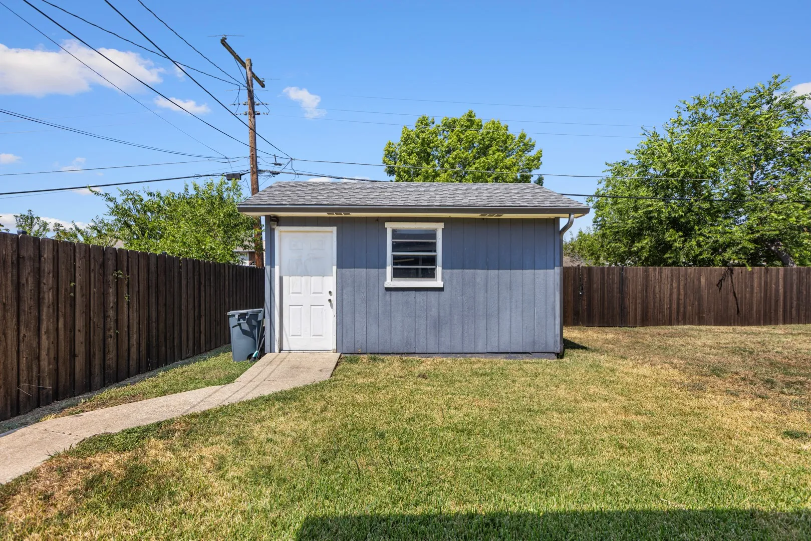 Single Family Residence For Sale in Dallas County , 1231 Rancho Drive, Mesquite, Texas 75149, 3 Bedroom, 2 Bathroom, 2 Garage spaces, 1,144 Sqft, built in 1971, mls#21360380, Real Estate Agent in Mesquite, Homes For Sale in Dallas county, Homes For Sale in Mesquite, Realtor in Mesquite Texas, Real Estate Brokerage Independent Realty Texas, Luminita Cordes Realtor