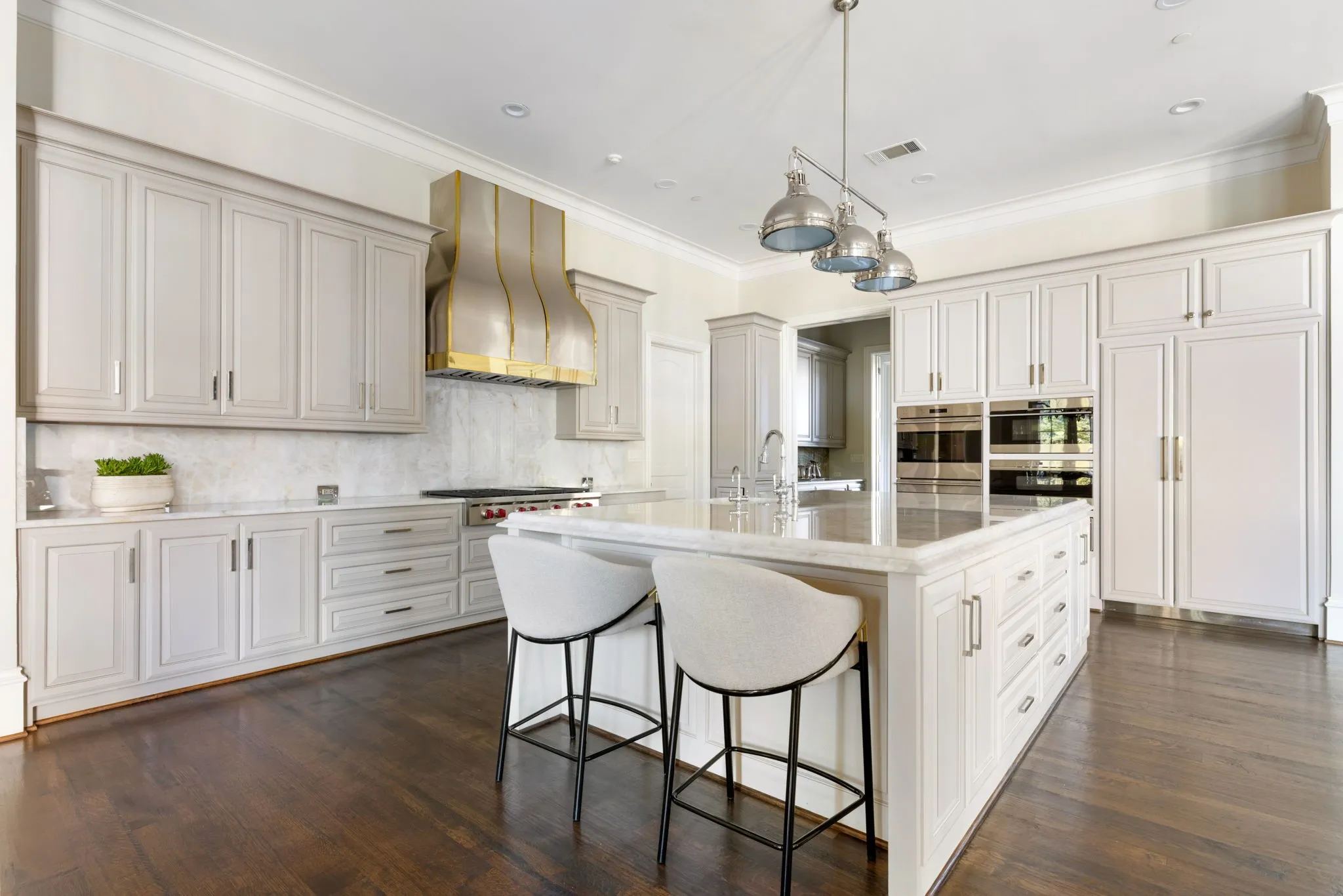 Single Family Residence For Sale in Dallas County , 10617 Bridge Hollow Court, Dallas, Texas 75229, 6 Bedroom, 10 Bathroom, 5 Garage spaces, 14,653 Sqft, built in 2018, Price $11,500,000, mls#21359093, Real Estate Agent in Dallas, Homes For Sale in Dallas county, Homes For Sale in Dallas, Realtor in Dallas Texas, Real Estate Brokerage Independent Realty Texas, Luminita Cordes Realtor