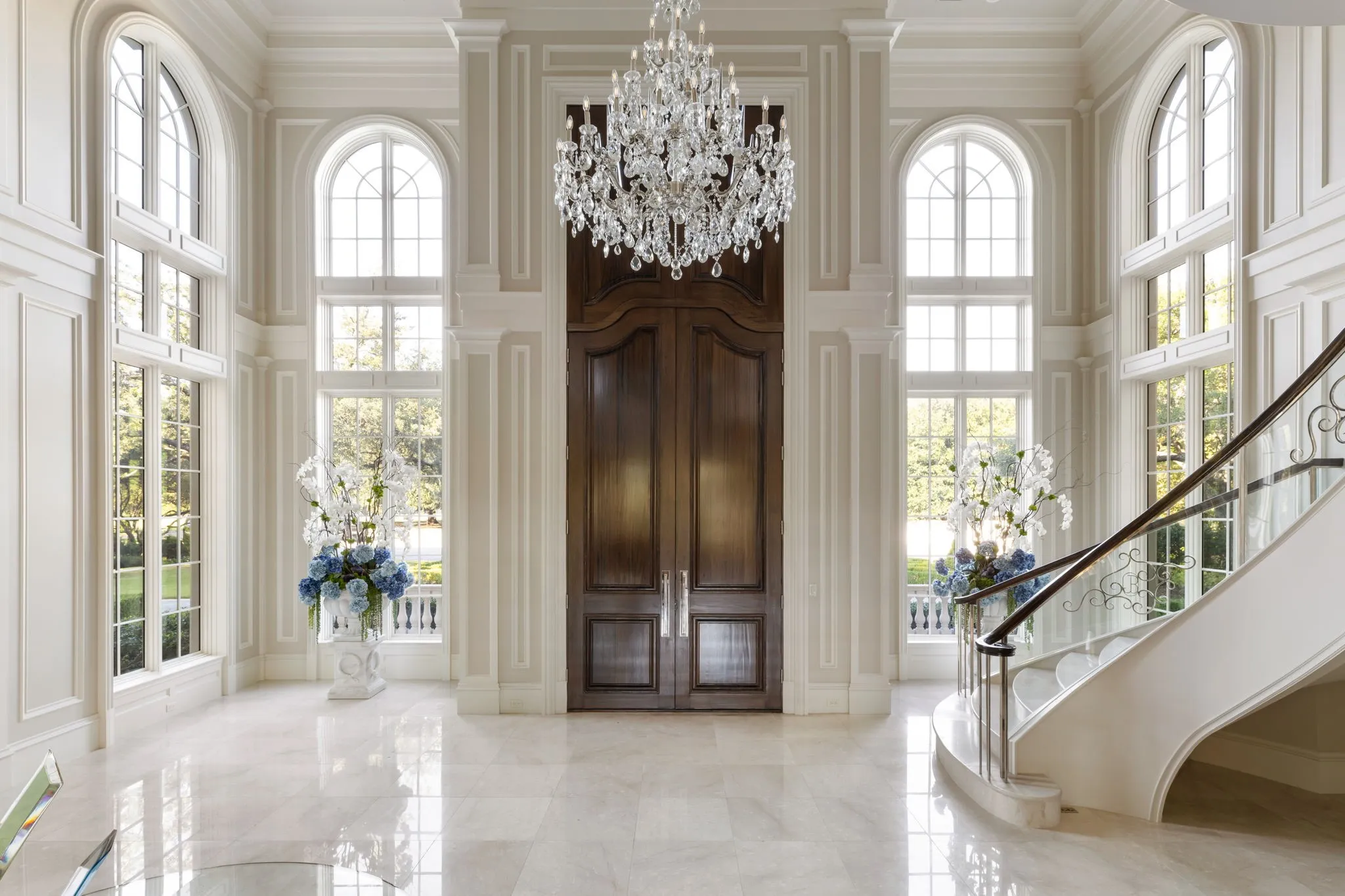 Single Family Residence For Sale in Dallas County , 10617 Bridge Hollow Court, Dallas, Texas 75229, 6 Bedroom, 10 Bathroom, 5 Garage spaces, 14,653 Sqft, built in 2018, Price $11,500,000, mls#21359093, Real Estate Agent in Dallas, Homes For Sale in Dallas county, Homes For Sale in Dallas, Realtor in Dallas Texas, Real Estate Brokerage Independent Realty Texas, Luminita Cordes Realtor