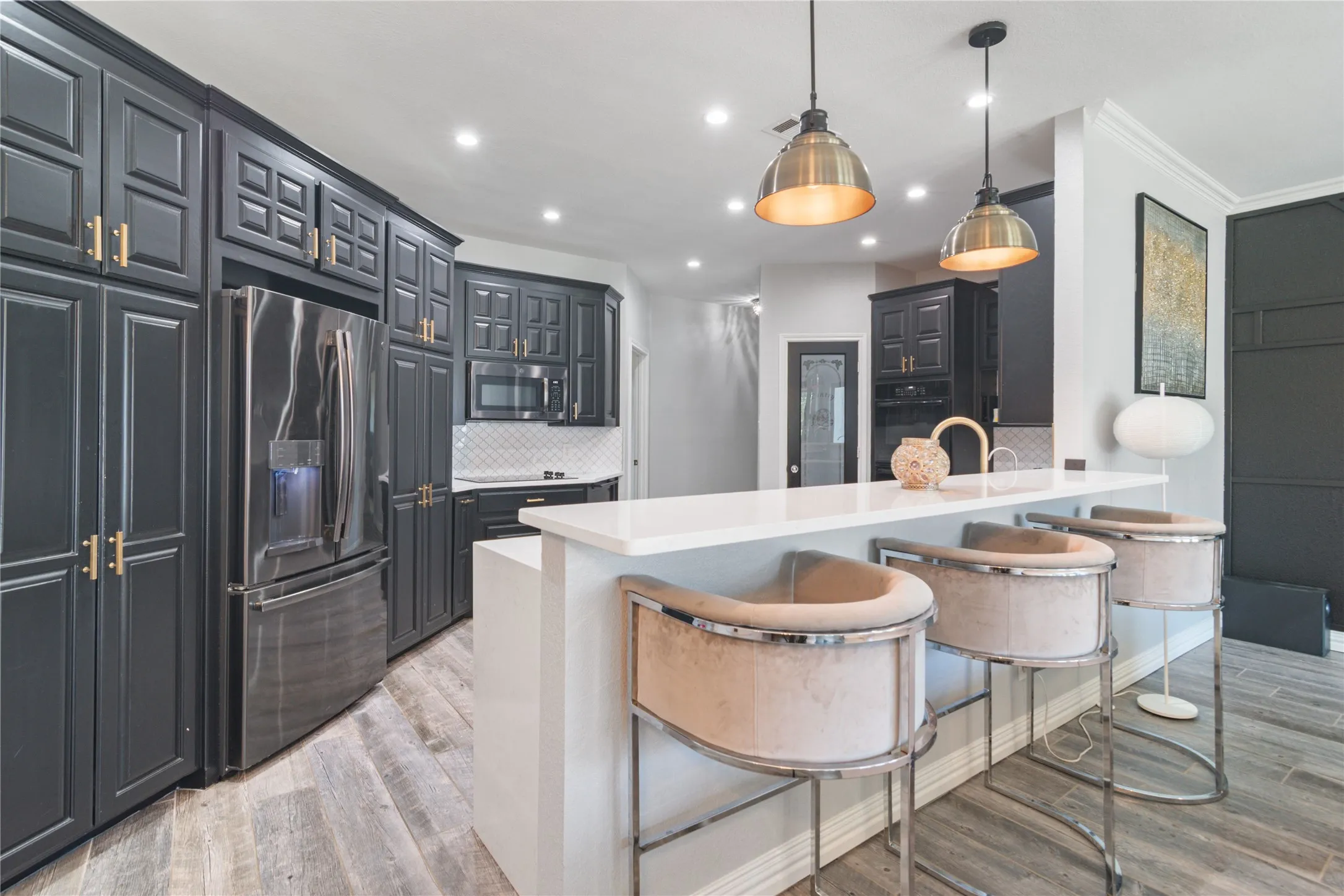 Single Family Residence For Sale in Hood County , 717 Pintail Court, Granbury, Texas 76049, 4 Bedroom, 5 Bathroom, 5 Garage spaces, 3,407 Sqft, built in 1997, Price $1,200,000, mls#21348140, Real Estate Agent in Granbury, Homes For Sale in Hood county, Homes For Sale in Granbury, Realtor in Granbury Texas, Real Estate Brokerage Independent Realty Texas, Luminita Cordes Realtor