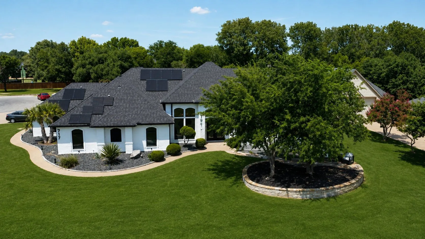 Single Family Residence For Sale in Hood County , 717 Pintail Court, Granbury, Texas 76049, 4 Bedroom, 5 Bathroom, 5 Garage spaces, 3,407 Sqft, built in 1997, Price $1,200,000, mls#21348140, Real Estate Agent in Granbury, Homes For Sale in Hood county, Homes For Sale in Granbury, Realtor in Granbury Texas, Real Estate Brokerage Independent Realty Texas, Luminita Cordes Realtor