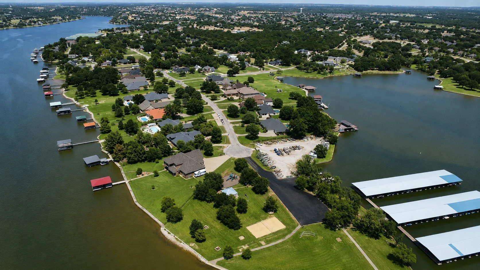 Single Family Residence For Sale in Hood County , 717 Pintail Court, Granbury, Texas 76049, 4 Bedroom, 5 Bathroom, 5 Garage spaces, 3,407 Sqft, built in 1997, Price $1,200,000, mls#21348140, Real Estate Agent in Granbury, Homes For Sale in Hood county, Homes For Sale in Granbury, Realtor in Granbury Texas, Real Estate Brokerage Independent Realty Texas, Luminita Cordes Realtor