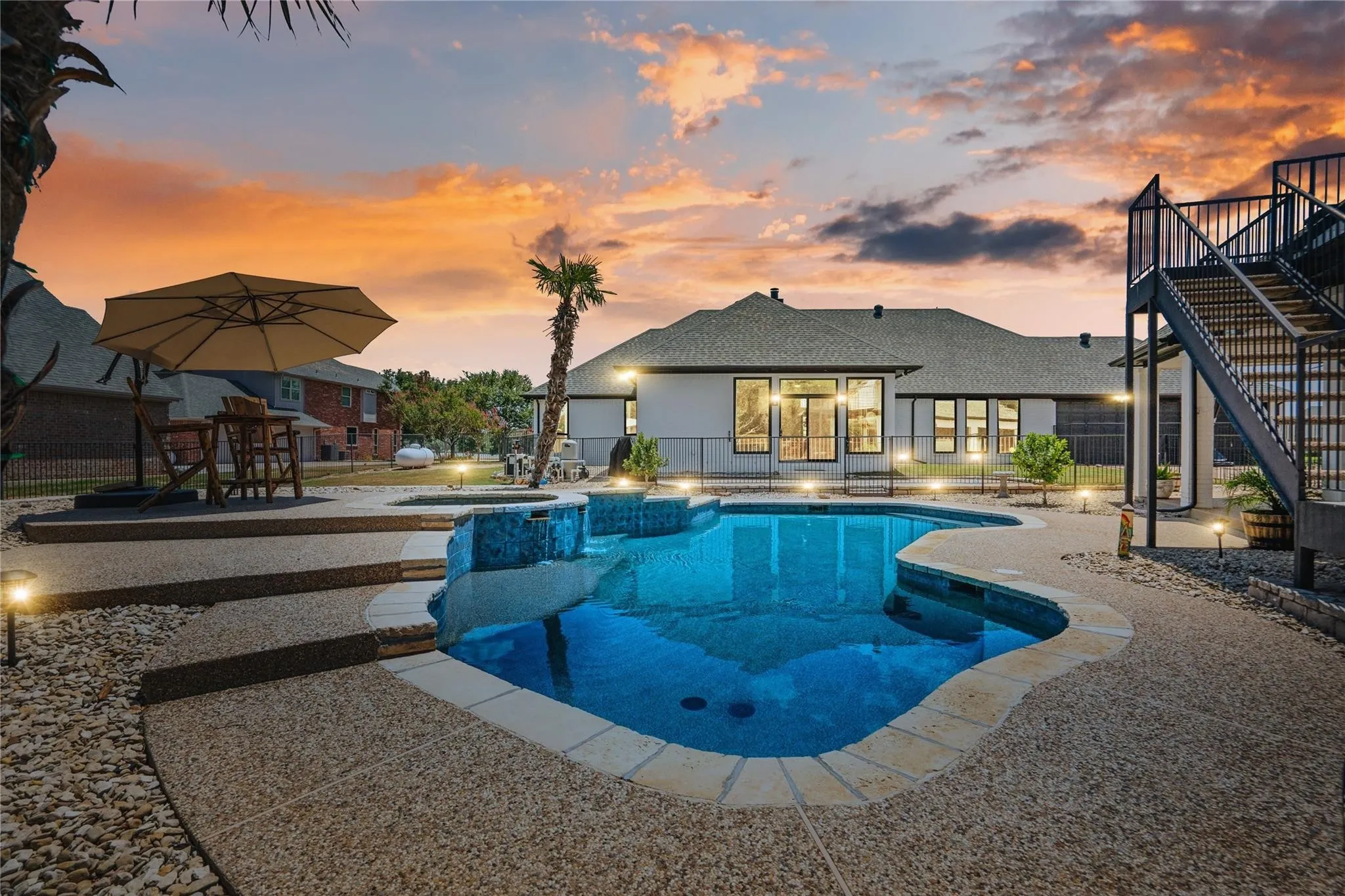 Single Family Residence For Sale in Hood County , 717 Pintail Court, Granbury, Texas 76049, 4 Bedroom, 5 Bathroom, 5 Garage spaces, 3,407 Sqft, built in 1997, Price $1,200,000, mls#21348140, Real Estate Agent in Granbury, Homes For Sale in Hood county, Homes For Sale in Granbury, Realtor in Granbury Texas, Real Estate Brokerage Independent Realty Texas, Luminita Cordes Realtor