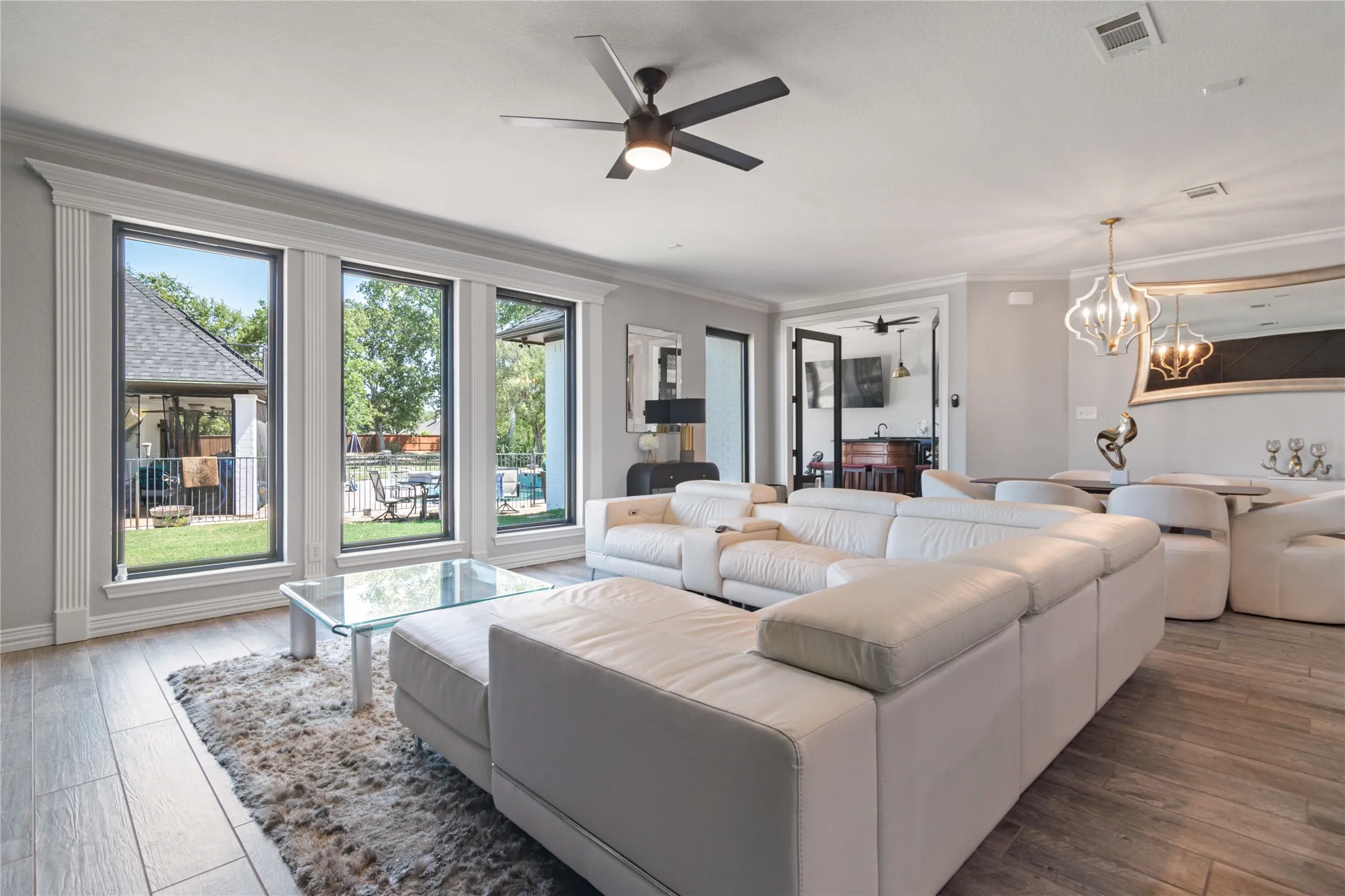 Single Family Residence For Sale in Hood County , 717 Pintail Court, Granbury, Texas 76049, 4 Bedroom, 5 Bathroom, 5 Garage spaces, 3,407 Sqft, built in 1997, Price $1,200,000, mls#21348140, Real Estate Agent in Granbury, Homes For Sale in Hood county, Homes For Sale in Granbury, Realtor in Granbury Texas, Real Estate Brokerage Independent Realty Texas, Luminita Cordes Realtor