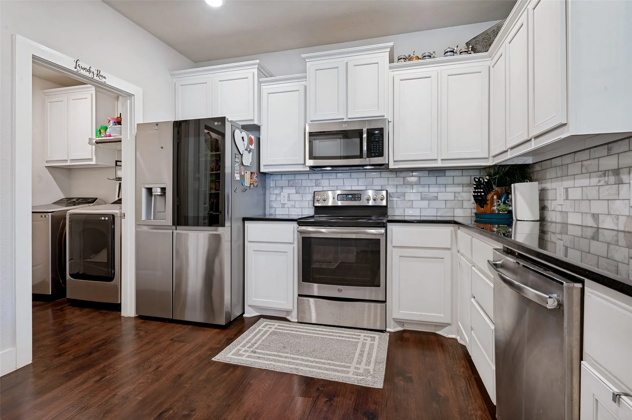 Single Family Residence For Sale in Ellis County , 909 Cope Street, Mansfield, Texas 76065, 4 Bedroom, 3 Bathroom, 3 Garage spaces, 1,682 Sqft, built in 2019, mls#21360359, Real Estate Agent in Mansfield, Homes For Sale in Ellis county, Homes For Sale in Mansfield, Realtor in Mansfield Texas, Real Estate Brokerage Independent Realty Texas, Luminita Cordes Realtor