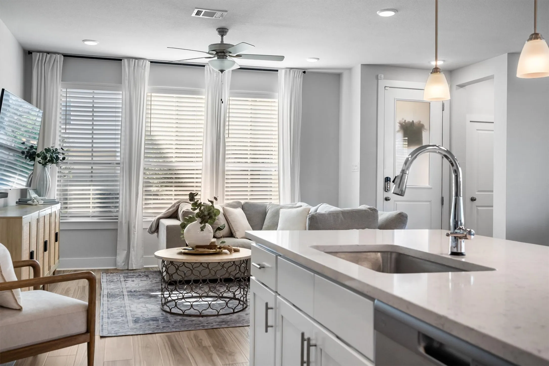 Single Family Residence For Rent in Denton County , 1346 Roundup Way, Argyle, Texas 76226, 3 Bedroom, 3 Bathroom, 2 Garage spaces, 1,661 Sqft, built in 2023, mls#21359287, Real Estate Agent in Argyle, Homes For Rent in Denton county, Homes For Rent in Argyle, Realtor in Argyle Texas, Real Estate Brokerage Independent Realty Texas, Luminita Cordes Realtor