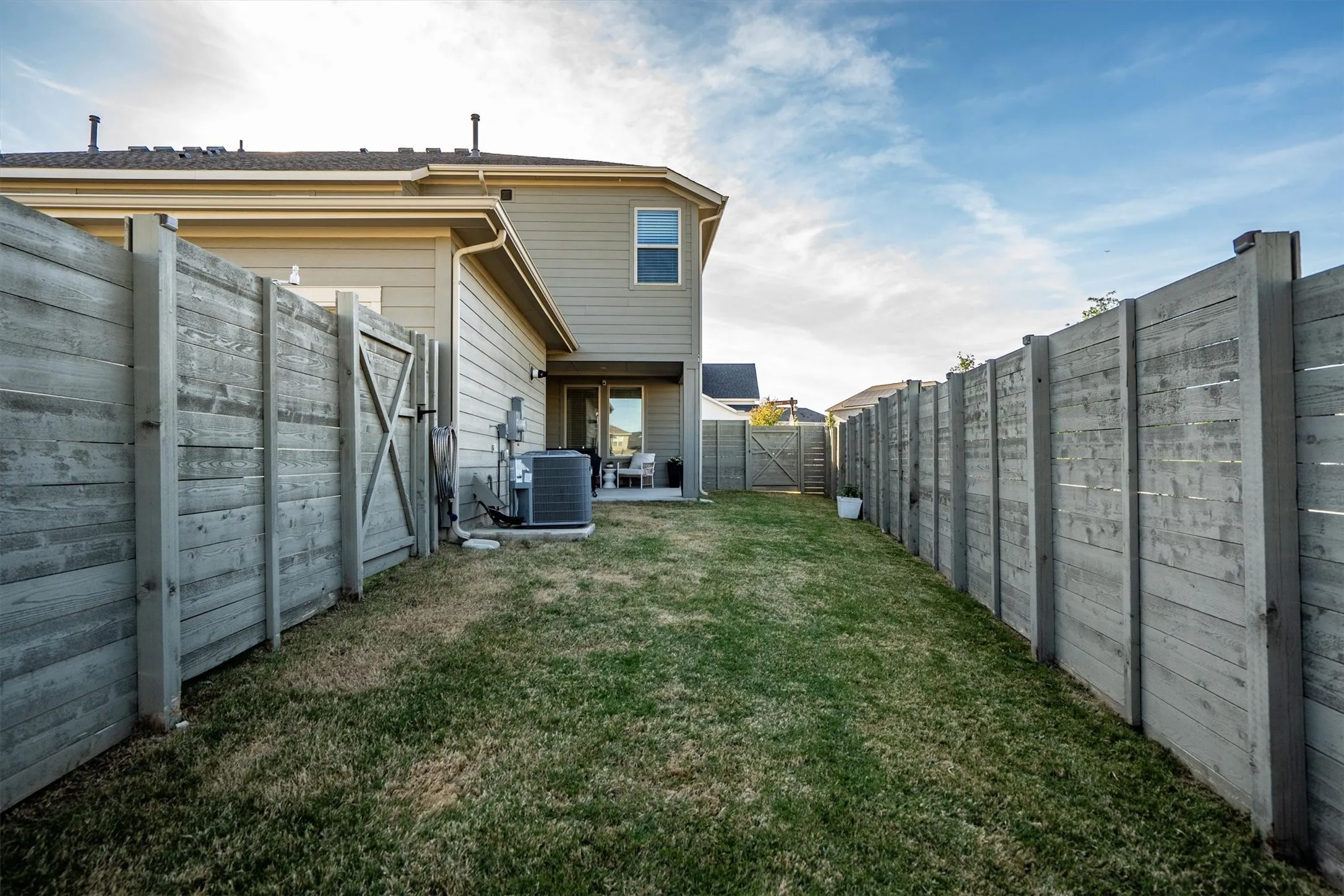 Single Family Residence For Rent in Denton County , 1346 Roundup Way, Argyle, Texas 76226, 3 Bedroom, 3 Bathroom, 2 Garage spaces, 1,661 Sqft, built in 2023, mls#21359287, Real Estate Agent in Argyle, Homes For Rent in Denton county, Homes For Rent in Argyle, Realtor in Argyle Texas, Real Estate Brokerage Independent Realty Texas, Luminita Cordes Realtor