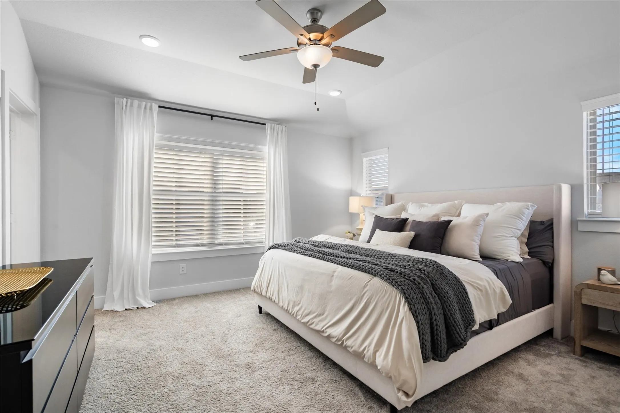 Single Family Residence For Rent in Denton County , 1346 Roundup Way, Argyle, Texas 76226, 3 Bedroom, 3 Bathroom, 2 Garage spaces, 1,661 Sqft, built in 2023, mls#21359287, Real Estate Agent in Argyle, Homes For Rent in Denton county, Homes For Rent in Argyle, Realtor in Argyle Texas, Real Estate Brokerage Independent Realty Texas, Luminita Cordes Realtor