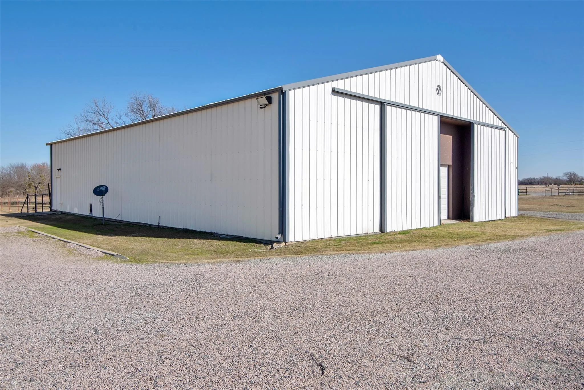 Single Family Residence For Sale in Grayson County , 1575 Terry Lane, Sherman, Texas 75092, 4 Bedroom, 2 Bathroom, Garage spaces, 2,333 Sqft, built in 1971, mls#21355336, Real Estate Agent in Sherman, Homes For Sale in Grayson county, Homes For Sale in Sherman, Realtor in Sherman Texas, Real Estate Brokerage Independent Realty Texas, Luminita Cordes Realtor