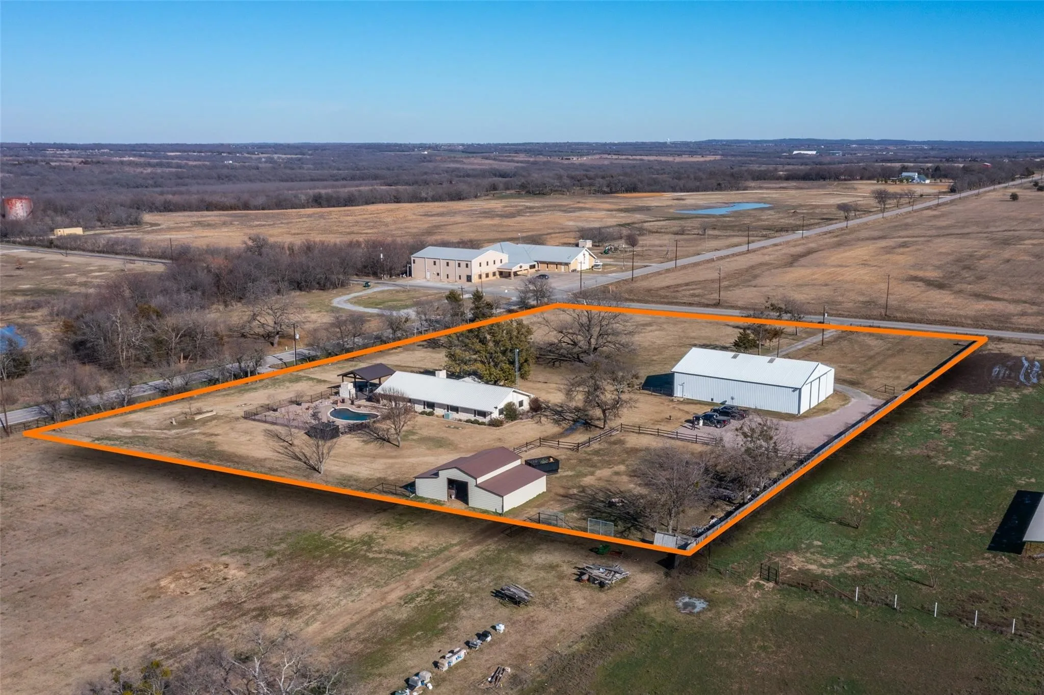 Single Family Residence For Sale in Grayson County , 1575 Terry Lane, Sherman, Texas 75092, 4 Bedroom, 2 Bathroom, Garage spaces, 2,333 Sqft, built in 1971, mls#21355336, Real Estate Agent in Sherman, Homes For Sale in Grayson county, Homes For Sale in Sherman, Realtor in Sherman Texas, Real Estate Brokerage Independent Realty Texas, Luminita Cordes Realtor