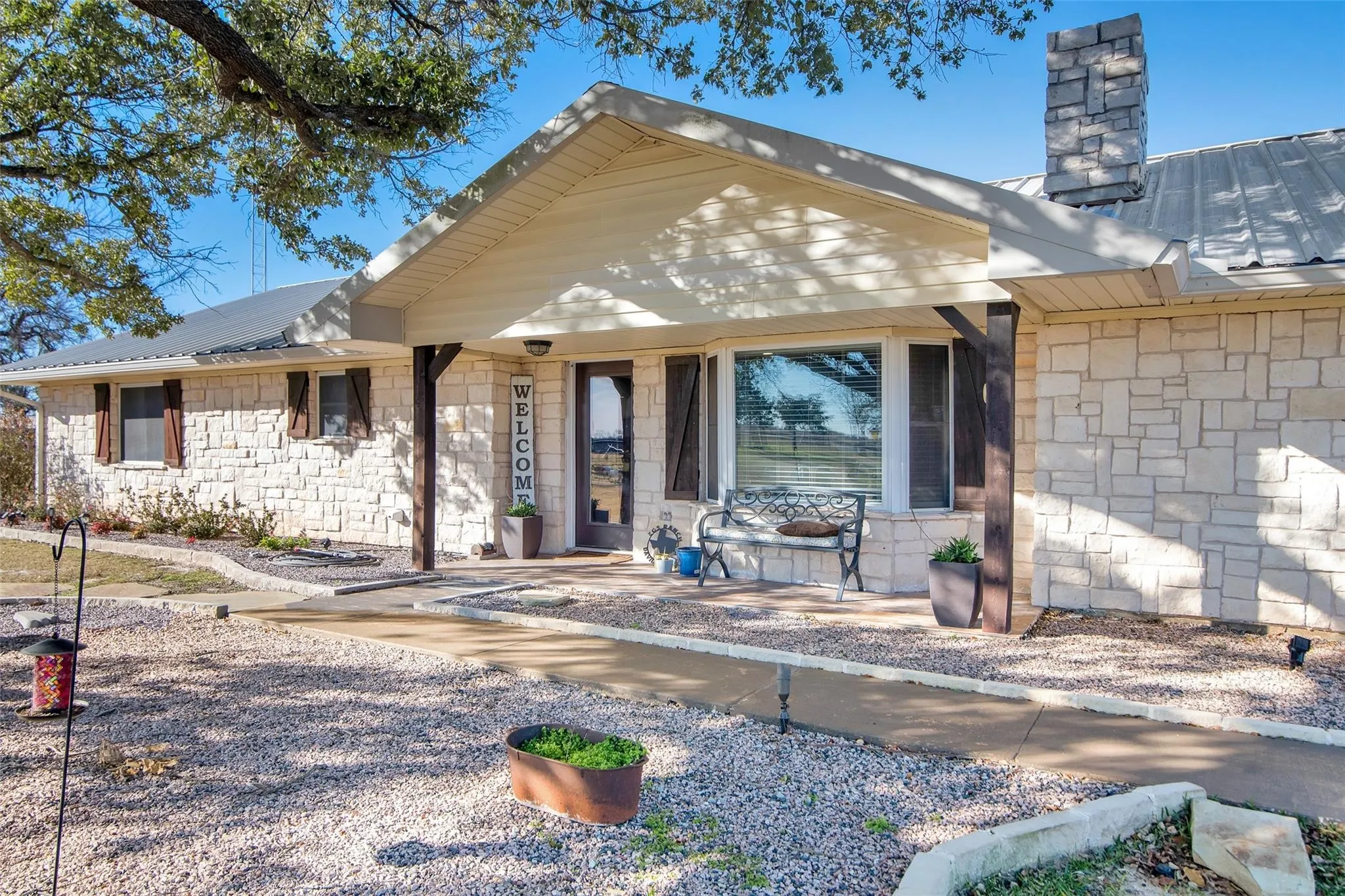 Single Family Residence For Sale in Grayson County , 1575 Terry Lane, Sherman, Texas 75092, 4 Bedroom, 2 Bathroom, Garage spaces, 2,333 Sqft, built in 1971, mls#21355336, Real Estate Agent in Sherman, Homes For Sale in Grayson county, Homes For Sale in Sherman, Realtor in Sherman Texas, Real Estate Brokerage Independent Realty Texas, Luminita Cordes Realtor