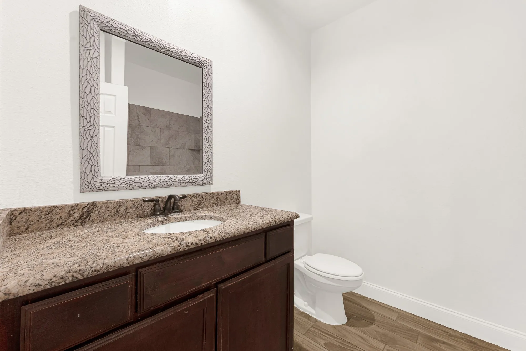 Single Family Residence For Sale in Hunt County , 1421 Jones Street, Greenville, Texas 75401, 3 Bedroom, 2 Bathroom, 2 Garage spaces, 1,618 Sqft, built in 2018, mls#21359388, Real Estate Agent in Greenville, Homes For Sale in Hunt county, Homes For Sale in Greenville, Realtor in Greenville Texas, Real Estate Brokerage Independent Realty Texas, Luminita Cordes Realtor