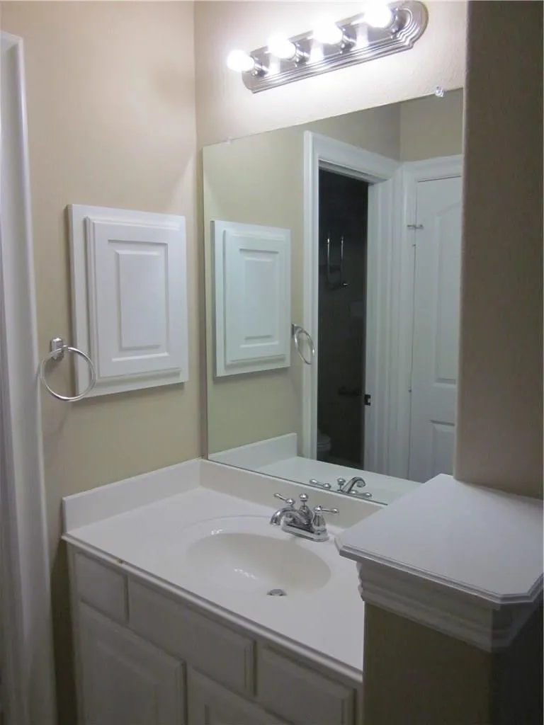 Single Family Residence For Rent in Collin County , 13951 Veranda Court, Frisco, Texas 75035, 4 Bedroom, 4 Bathroom, 2 Garage spaces, 3,684 Sqft, built in 2009, mls#21360399, Real Estate Agent in Frisco, Homes For Rent in Collin county, Homes For Rent in Frisco, Realtor in Frisco Texas, Real Estate Brokerage Independent Realty Texas, Luminita Cordes Realtor