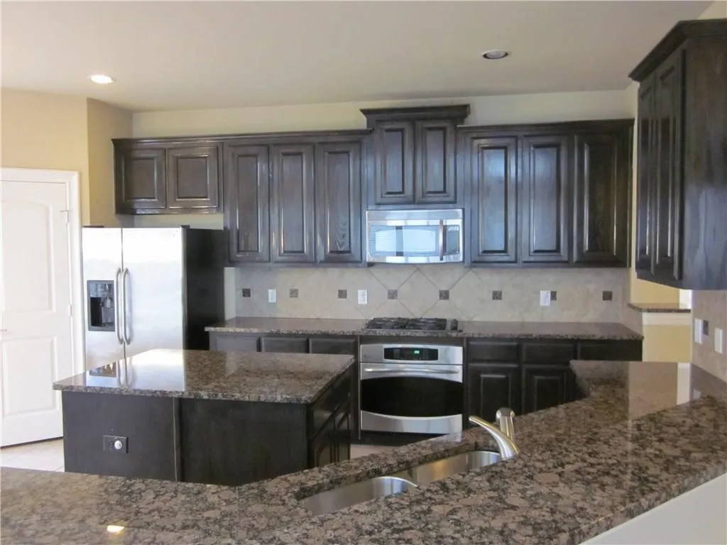 Single Family Residence For Rent in Collin County , 13951 Veranda Court, Frisco, Texas 75035, 4 Bedroom, 4 Bathroom, 2 Garage spaces, 3,684 Sqft, built in 2009, mls#21360399, Real Estate Agent in Frisco, Homes For Rent in Collin county, Homes For Rent in Frisco, Realtor in Frisco Texas, Real Estate Brokerage Independent Realty Texas, Luminita Cordes Realtor