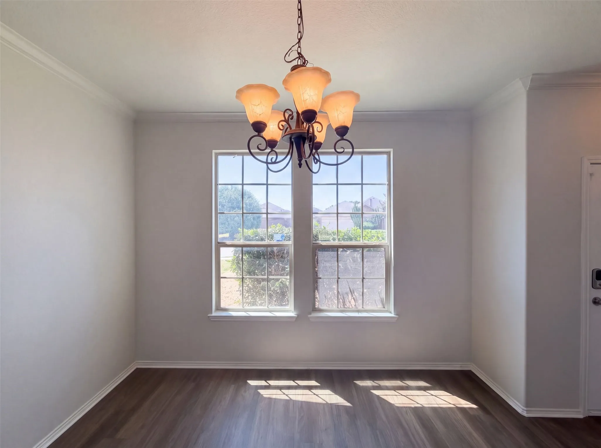 Single Family Residence For Sale in Tarrant County , 5928 Deck House Road, Fort Worth, Texas 76179, 3 Bedroom, 2 Bathroom, 2 Garage spaces, 1,378 Sqft, built in 2008, mls#21360396, Real Estate Agent in Fort Worth, Homes For Sale in Tarrant county, Homes For Sale in Fort Worth, Realtor in Fort Worth Texas, Real Estate Brokerage Independent Realty Texas, Luminita Cordes Realtor