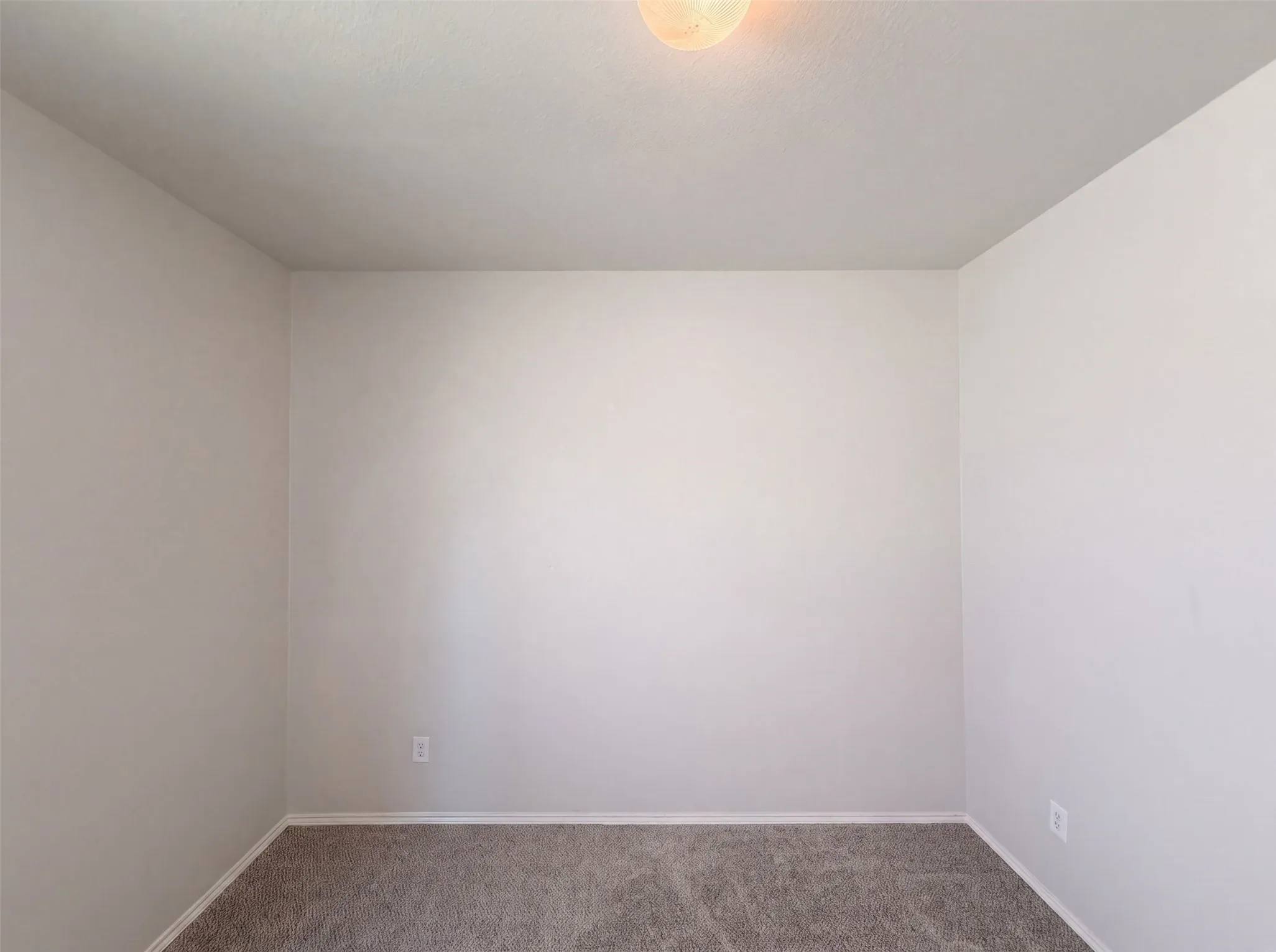 Single Family Residence For Sale in Tarrant County , 5928 Deck House Road, Fort Worth, Texas 76179, 3 Bedroom, 2 Bathroom, 2 Garage spaces, 1,378 Sqft, built in 2008, mls#21360396, Real Estate Agent in Fort Worth, Homes For Sale in Tarrant county, Homes For Sale in Fort Worth, Realtor in Fort Worth Texas, Real Estate Brokerage Independent Realty Texas, Luminita Cordes Realtor