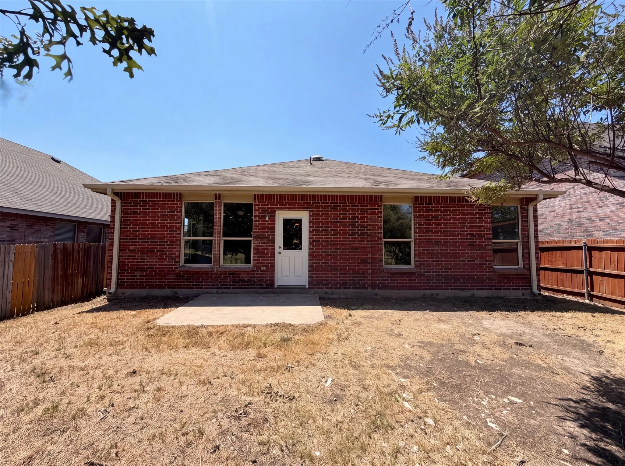 Single Family Residence For Sale in Tarrant County , 5928 Deck House Road, Fort Worth, Texas 76179, 3 Bedroom, 2 Bathroom, 2 Garage spaces, 1,378 Sqft, built in 2008, mls#21360396, Real Estate Agent in Fort Worth, Homes For Sale in Tarrant county, Homes For Sale in Fort Worth, Realtor in Fort Worth Texas, Real Estate Brokerage Independent Realty Texas, Luminita Cordes Realtor