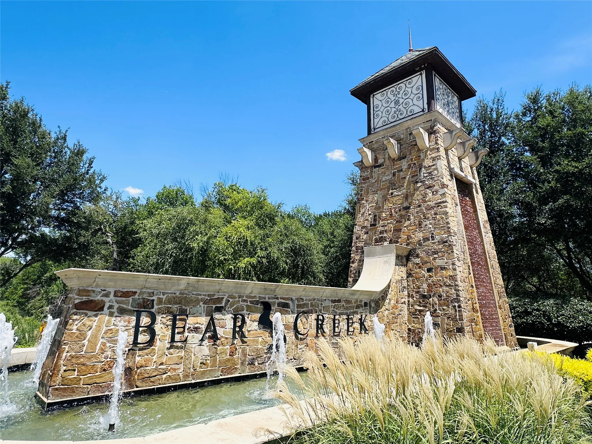 Single Family Residence For Sale in Dallas County , 1703 Eagle River Trail, Lancaster, Texas 75146, 3 Bedroom, 2 Bathroom, 2 Garage spaces, 1,594 Sqft, built in 2016, mls#21359908, Real Estate Agent in Lancaster, Homes For Sale in Dallas county, Homes For Sale in Lancaster, Realtor in Lancaster Texas, Real Estate Brokerage Independent Realty Texas, Luminita Cordes Realtor