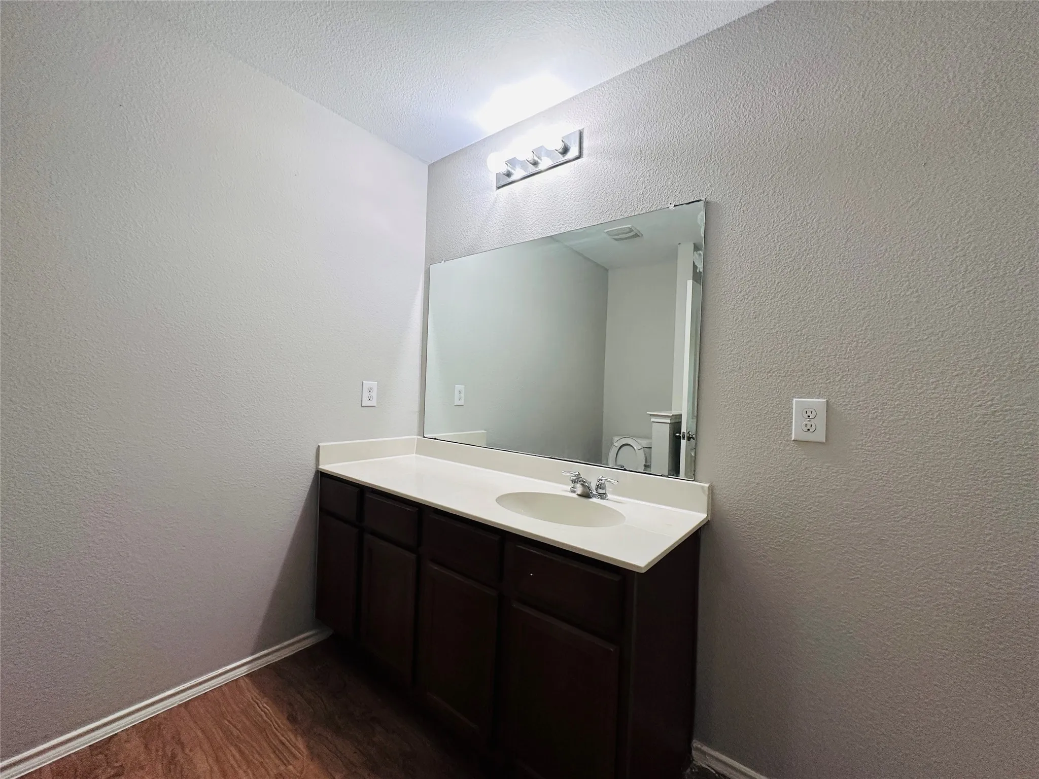Single Family Residence For Sale in Dallas County , 1703 Eagle River Trail, Lancaster, Texas 75146, 3 Bedroom, 2 Bathroom, 2 Garage spaces, 1,594 Sqft, built in 2016, mls#21359908, Real Estate Agent in Lancaster, Homes For Sale in Dallas county, Homes For Sale in Lancaster, Realtor in Lancaster Texas, Real Estate Brokerage Independent Realty Texas, Luminita Cordes Realtor