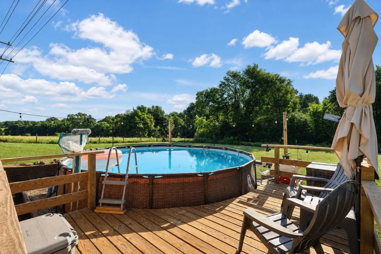 Single Family Residence For Sale in Cherokee County , 436 County Road 3802, Bullard, Texas 75757, 3 Bedroom, 2 Bathroom, Garage spaces, 1,968 Sqft, built in 2000, mls#21360361, Real Estate Agent in Bullard, Homes For Sale in Cherokee county, Homes For Sale in Bullard, Realtor in Bullard Texas, Real Estate Brokerage Independent Realty Texas, Luminita Cordes Realtor