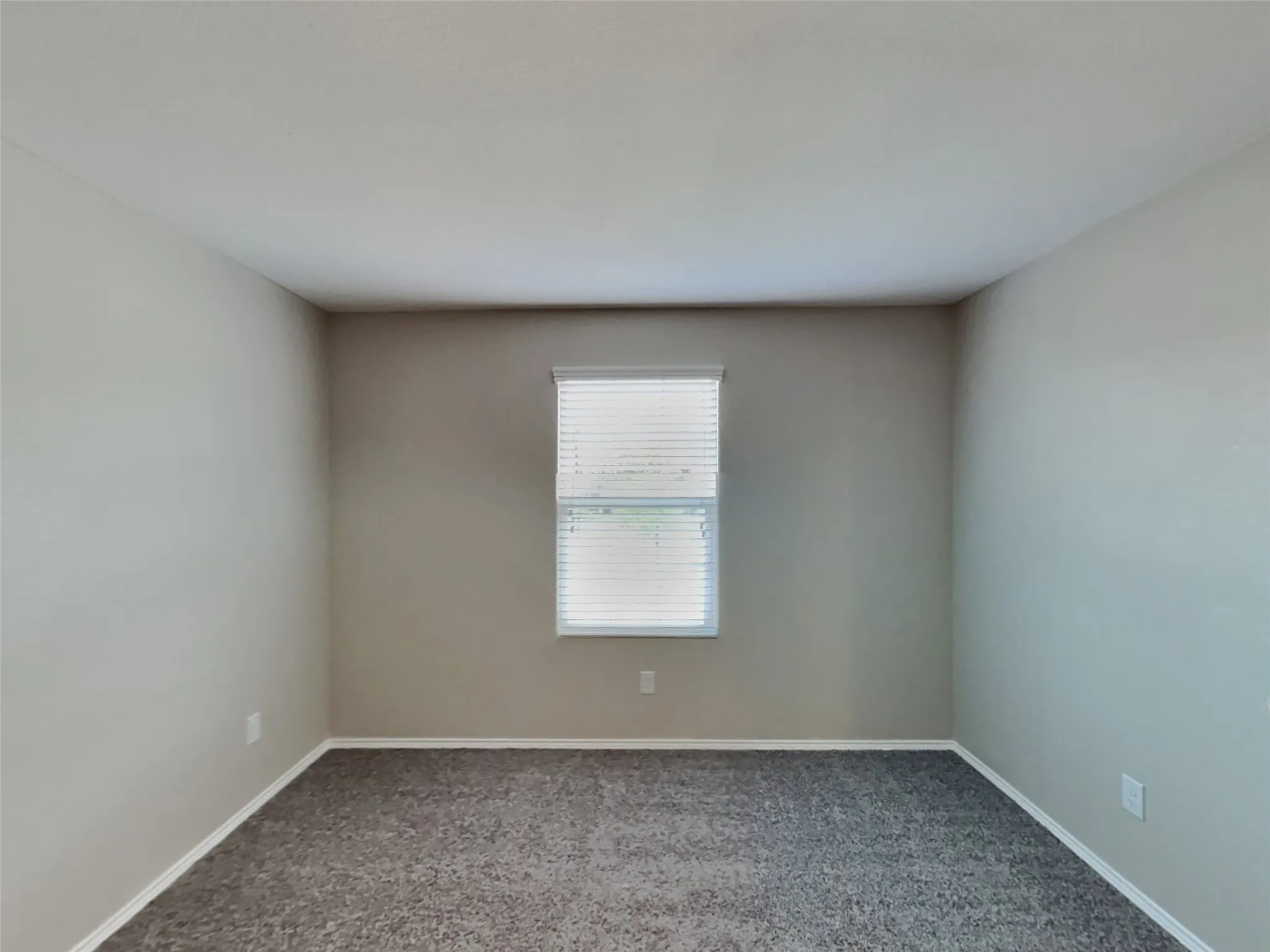 Single Family Residence For Sale in Tarrant County , 1108 Hickory Bend Lane, Fort Worth, Texas 76108, 3 Bedroom, 2 Bathroom, 2 Garage spaces, 2,348 Sqft, built in 2007, mls#21360369, Real Estate Agent in Fort Worth, Homes For Sale in Tarrant county, Homes For Sale in Fort Worth, Realtor in Fort Worth Texas, Real Estate Brokerage Independent Realty Texas, Luminita Cordes Realtor