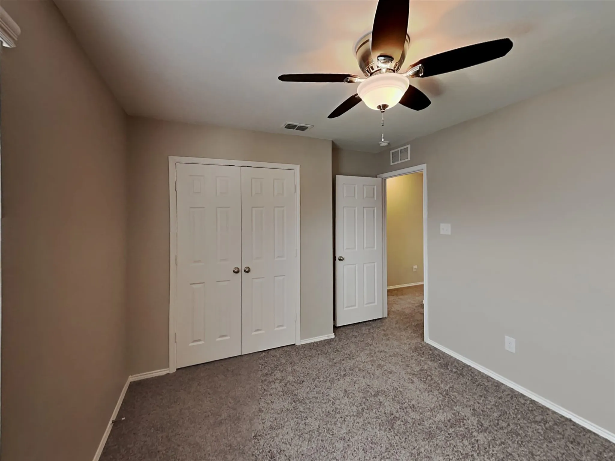 Single Family Residence For Sale in Tarrant County , 1108 Hickory Bend Lane, Fort Worth, Texas 76108, 3 Bedroom, 2 Bathroom, 2 Garage spaces, 2,348 Sqft, built in 2007, mls#21360369, Real Estate Agent in Fort Worth, Homes For Sale in Tarrant county, Homes For Sale in Fort Worth, Realtor in Fort Worth Texas, Real Estate Brokerage Independent Realty Texas, Luminita Cordes Realtor