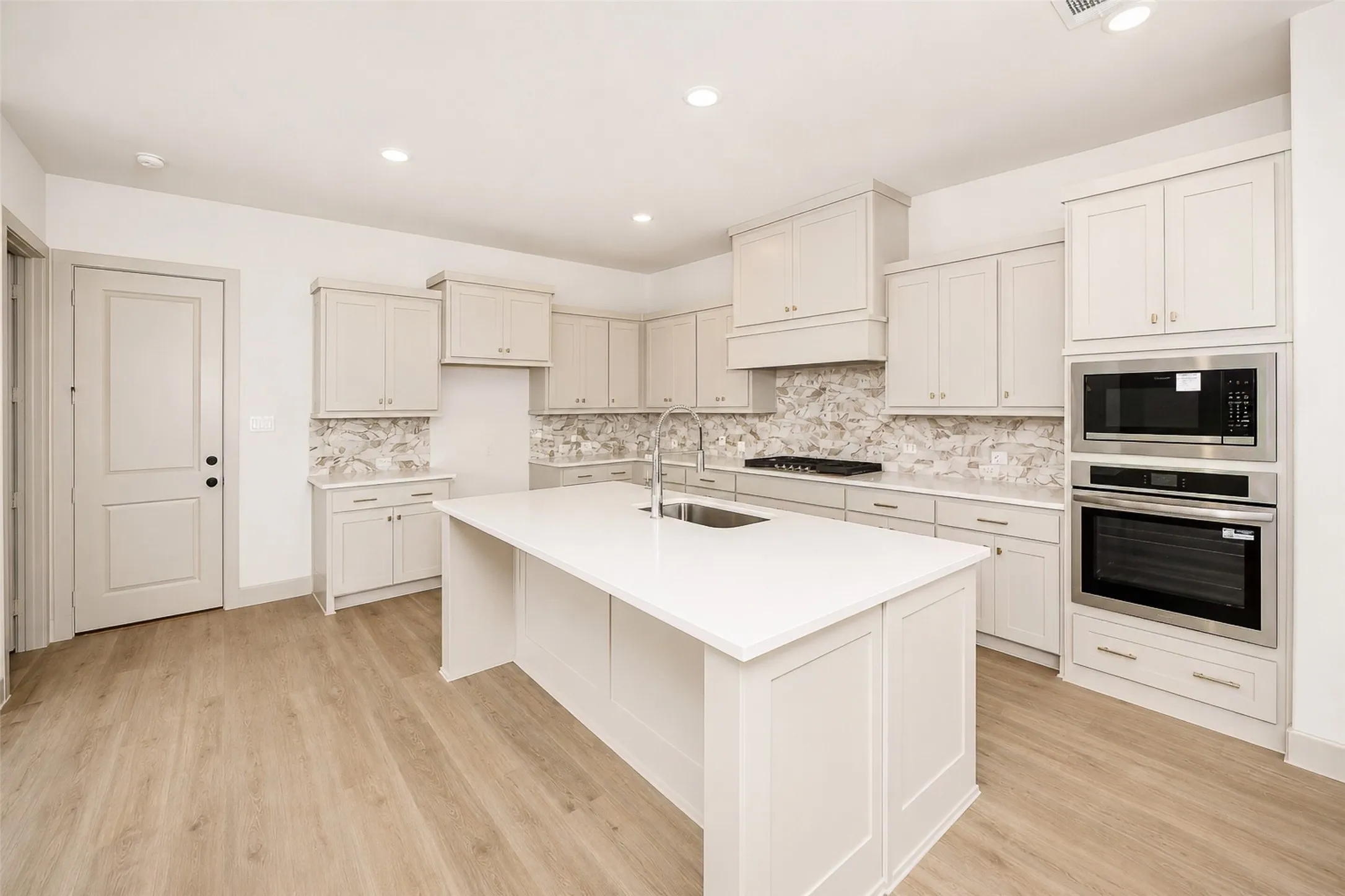 Single Family Residence For Rent in Collin County , 320 Walker Parkway, Celina, Texas 75009, 4 Bedroom, 4 Bathroom, 2 Garage spaces, 2,989 Sqft, built in 2026, mls#21360412, Real Estate Agent in Celina, Homes For Rent in Collin county, Homes For Rent in Celina, Realtor in Celina Texas, Real Estate Brokerage Independent Realty Texas, Luminita Cordes Realtor