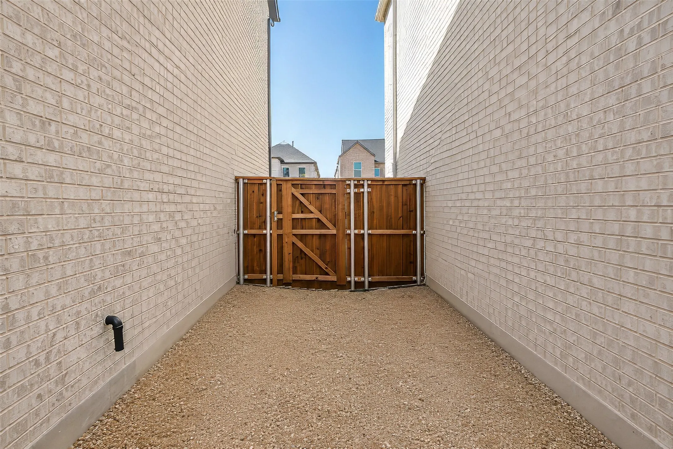 Single Family Residence For Rent in Collin County , 320 Walker Parkway, Celina, Texas 75009, 4 Bedroom, 4 Bathroom, 2 Garage spaces, 2,989 Sqft, built in 2026, mls#21360412, Real Estate Agent in Celina, Homes For Rent in Collin county, Homes For Rent in Celina, Realtor in Celina Texas, Real Estate Brokerage Independent Realty Texas, Luminita Cordes Realtor