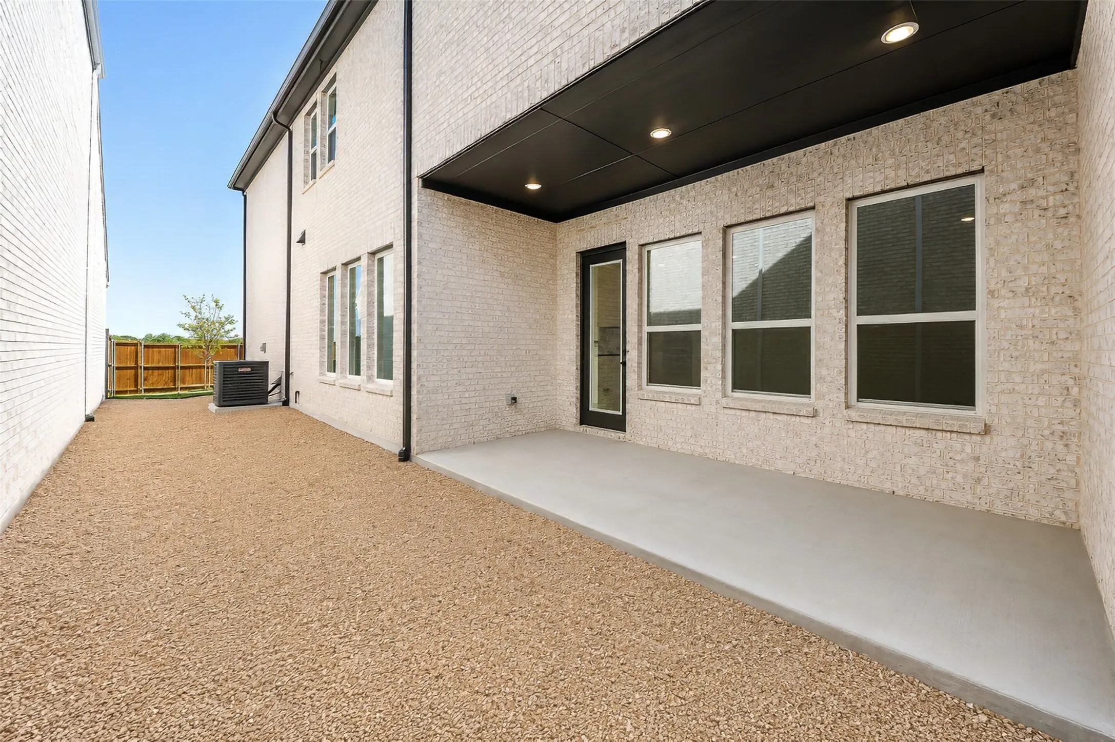 Single Family Residence For Rent in Collin County , 320 Walker Parkway, Celina, Texas 75009, 4 Bedroom, 4 Bathroom, 2 Garage spaces, 2,989 Sqft, built in 2026, mls#21360412, Real Estate Agent in Celina, Homes For Rent in Collin county, Homes For Rent in Celina, Realtor in Celina Texas, Real Estate Brokerage Independent Realty Texas, Luminita Cordes Realtor