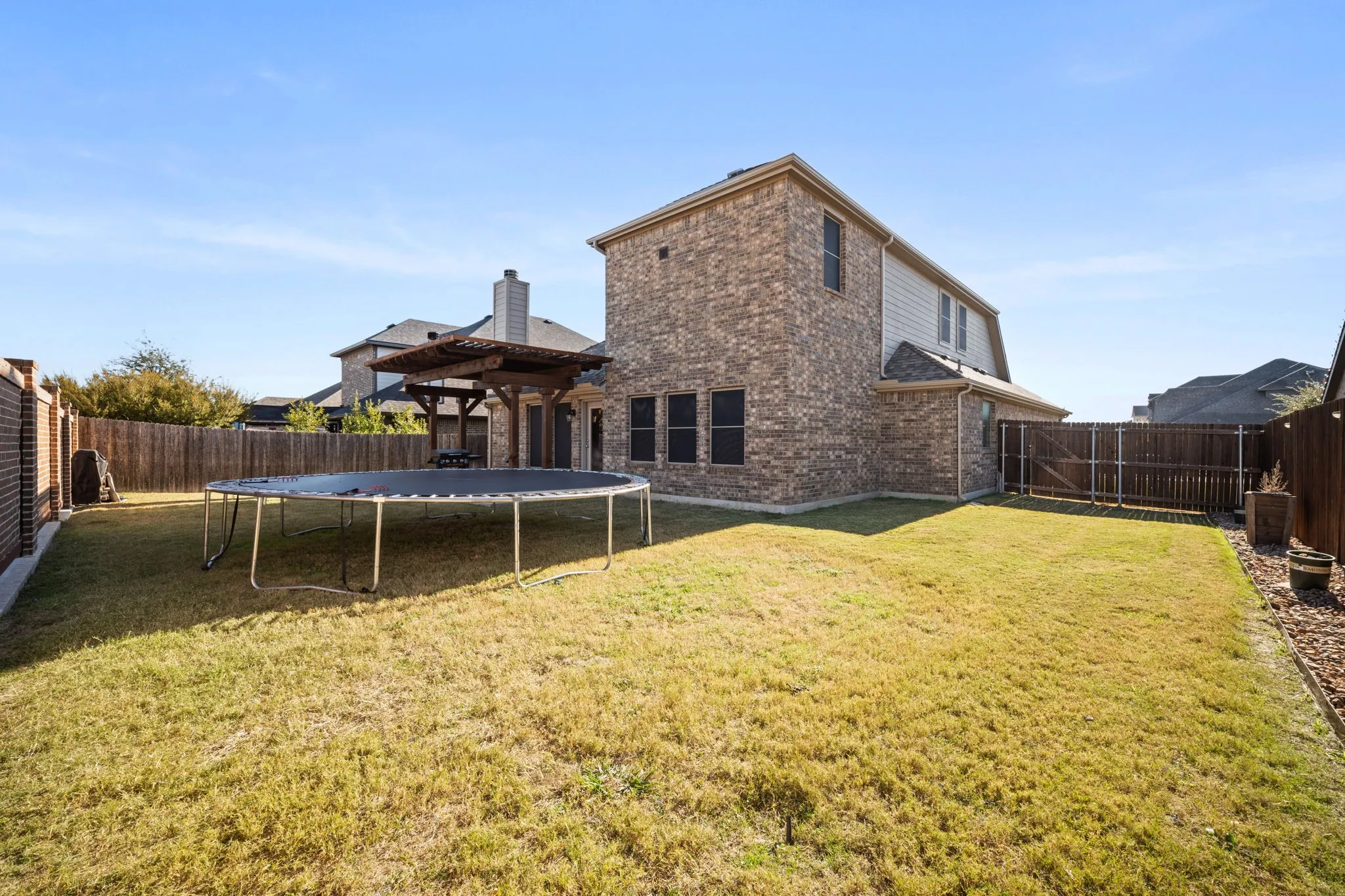 Single Family Residence For Rent in Ellis County , 225 Lariat Trail, Waxahachie, Texas 75165, 4 Bedroom, 3 Bathroom, 2 Garage spaces, 2,506 Sqft, built in 2020, mls#21360419, Real Estate Agent in Waxahachie, Homes For Rent in Ellis county, Homes For Rent in Waxahachie, Realtor in Waxahachie Texas, Real Estate Brokerage Independent Realty Texas, Luminita Cordes Realtor