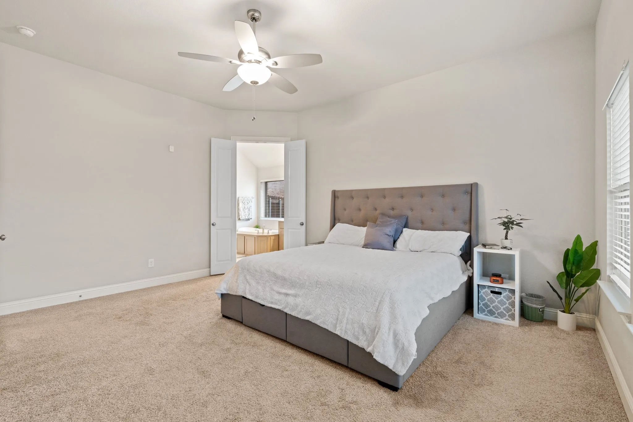 Single Family Residence For Rent in Ellis County , 225 Lariat Trail, Waxahachie, Texas 75165, 4 Bedroom, 3 Bathroom, 2 Garage spaces, 2,506 Sqft, built in 2020, mls#21360419, Real Estate Agent in Waxahachie, Homes For Rent in Ellis county, Homes For Rent in Waxahachie, Realtor in Waxahachie Texas, Real Estate Brokerage Independent Realty Texas, Luminita Cordes Realtor