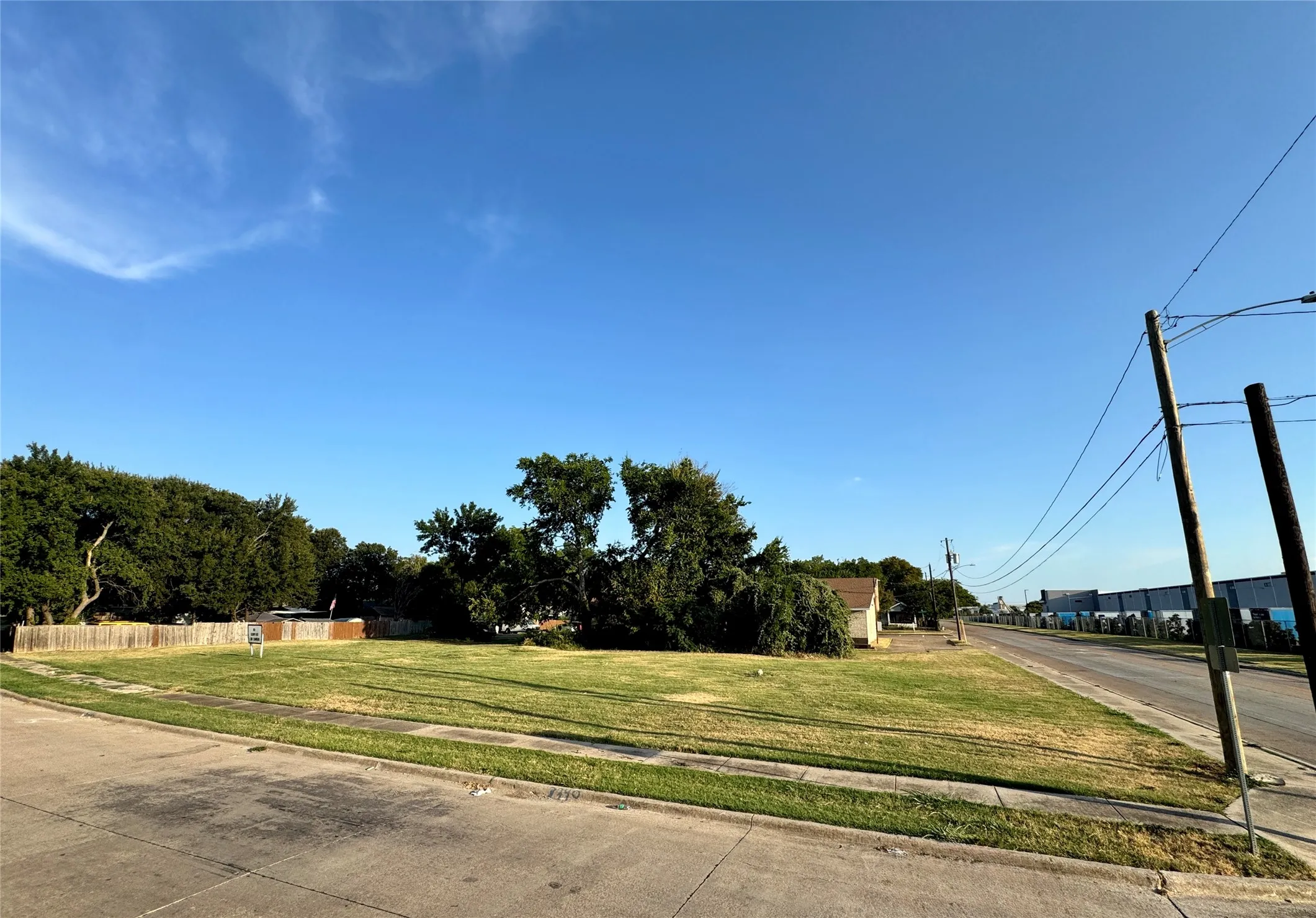 Unimproved Land For Sale in Dallas County , 3734 Bayside Drive, Dallas, Texas 75212, 0, 0, Garage spaces, 0 Sqft, built in 0, mls#21360277, Real Estate Agent in Dallas, Homes For Sale in Dallas county, Homes For Sale in Dallas, Realtor in Dallas Texas, Real Estate Brokerage Independent Realty Texas, Luminita Cordes Realtor