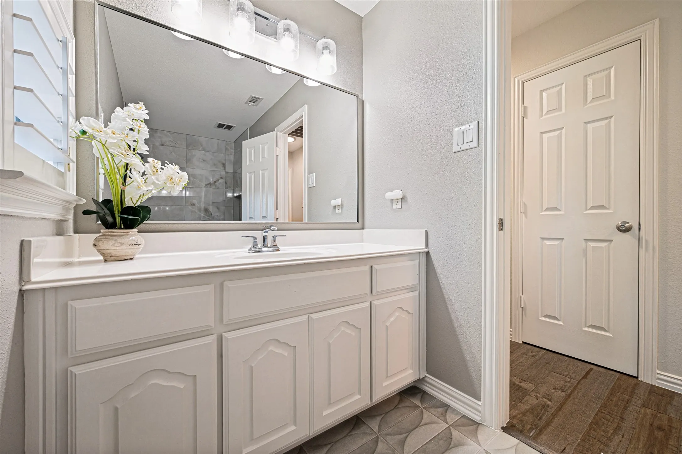 Single Family Residence For Sale in Collin County , 2821 WINDING CREEK Road, Prosper, Texas 75078, 5 Bedroom, 5 Bathroom, 3 Garage spaces, 4,418 Sqft, built in 1999, mls#21338174, Real Estate Agent in Prosper, Homes For Sale in Collin county, Homes For Sale in Prosper, Realtor in Prosper Texas, Real Estate Brokerage Independent Realty Texas, Luminita Cordes Realtor