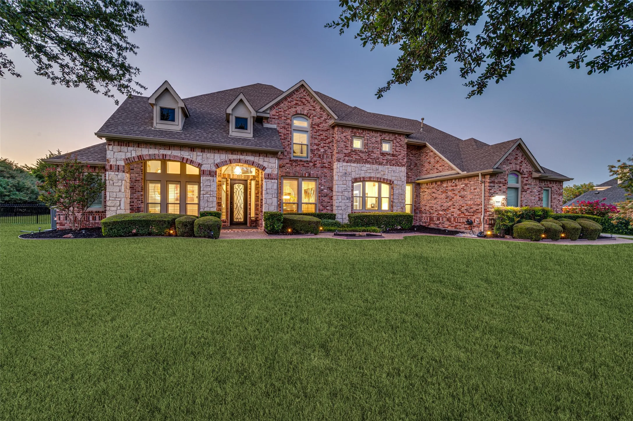 Single Family Residence For Sale in Collin County , 2821 WINDING CREEK Road, Prosper, Texas 75078, 5 Bedroom, 5 Bathroom, 3 Garage spaces, 4,418 Sqft, built in 1999, mls#21338174, Real Estate Agent in Prosper, Homes For Sale in Collin county, Homes For Sale in Prosper, Realtor in Prosper Texas, Real Estate Brokerage Independent Realty Texas, Luminita Cordes Realtor