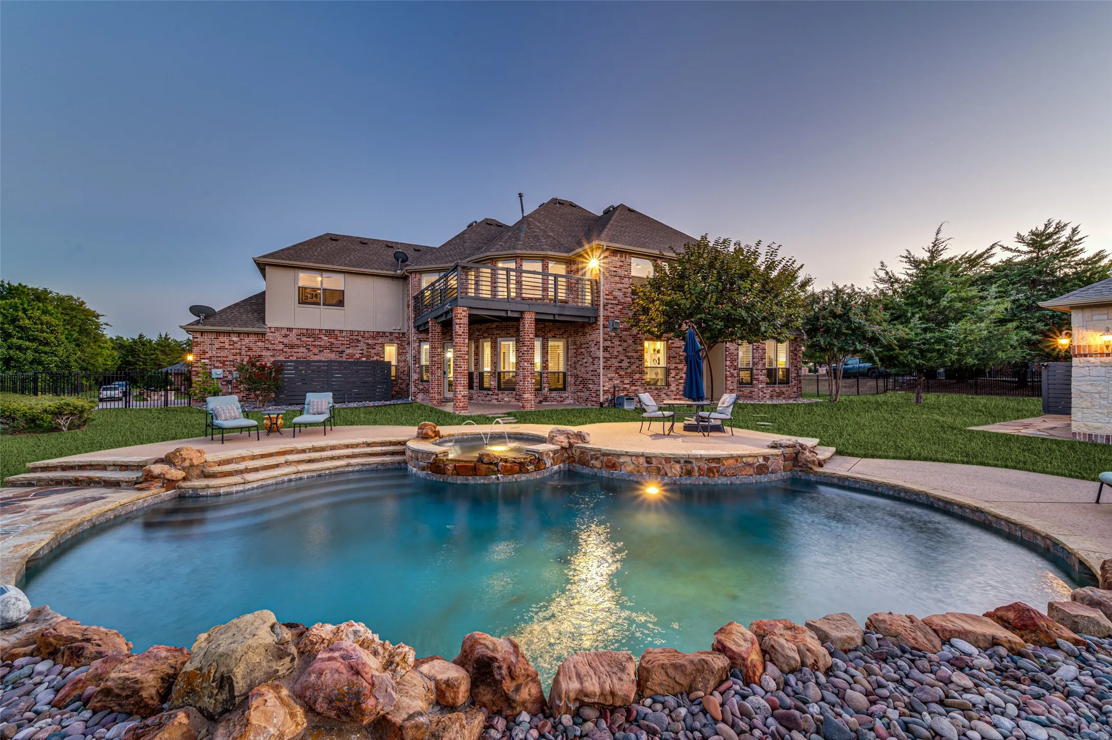 Single Family Residence For Sale in Collin County , 2821 WINDING CREEK Road, Prosper, Texas 75078, 5 Bedroom, 5 Bathroom, 3 Garage spaces, 4,418 Sqft, built in 1999, mls#21338174, Real Estate Agent in Prosper, Homes For Sale in Collin county, Homes For Sale in Prosper, Realtor in Prosper Texas, Real Estate Brokerage Independent Realty Texas, Luminita Cordes Realtor
