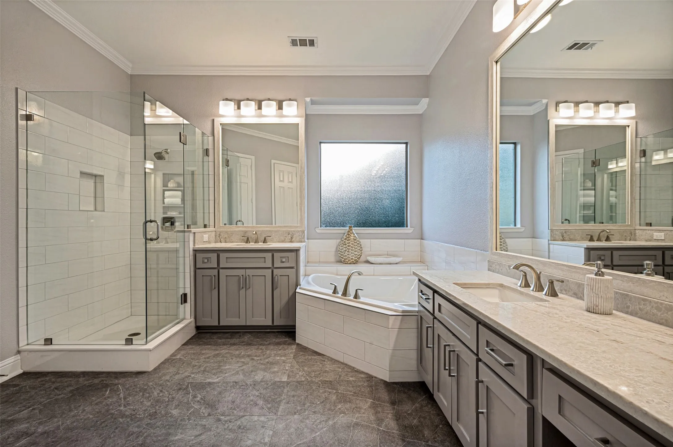 Single Family Residence For Sale in Collin County , 2821 WINDING CREEK Road, Prosper, Texas 75078, 5 Bedroom, 5 Bathroom, 3 Garage spaces, 4,418 Sqft, built in 1999, mls#21338174, Real Estate Agent in Prosper, Homes For Sale in Collin county, Homes For Sale in Prosper, Realtor in Prosper Texas, Real Estate Brokerage Independent Realty Texas, Luminita Cordes Realtor