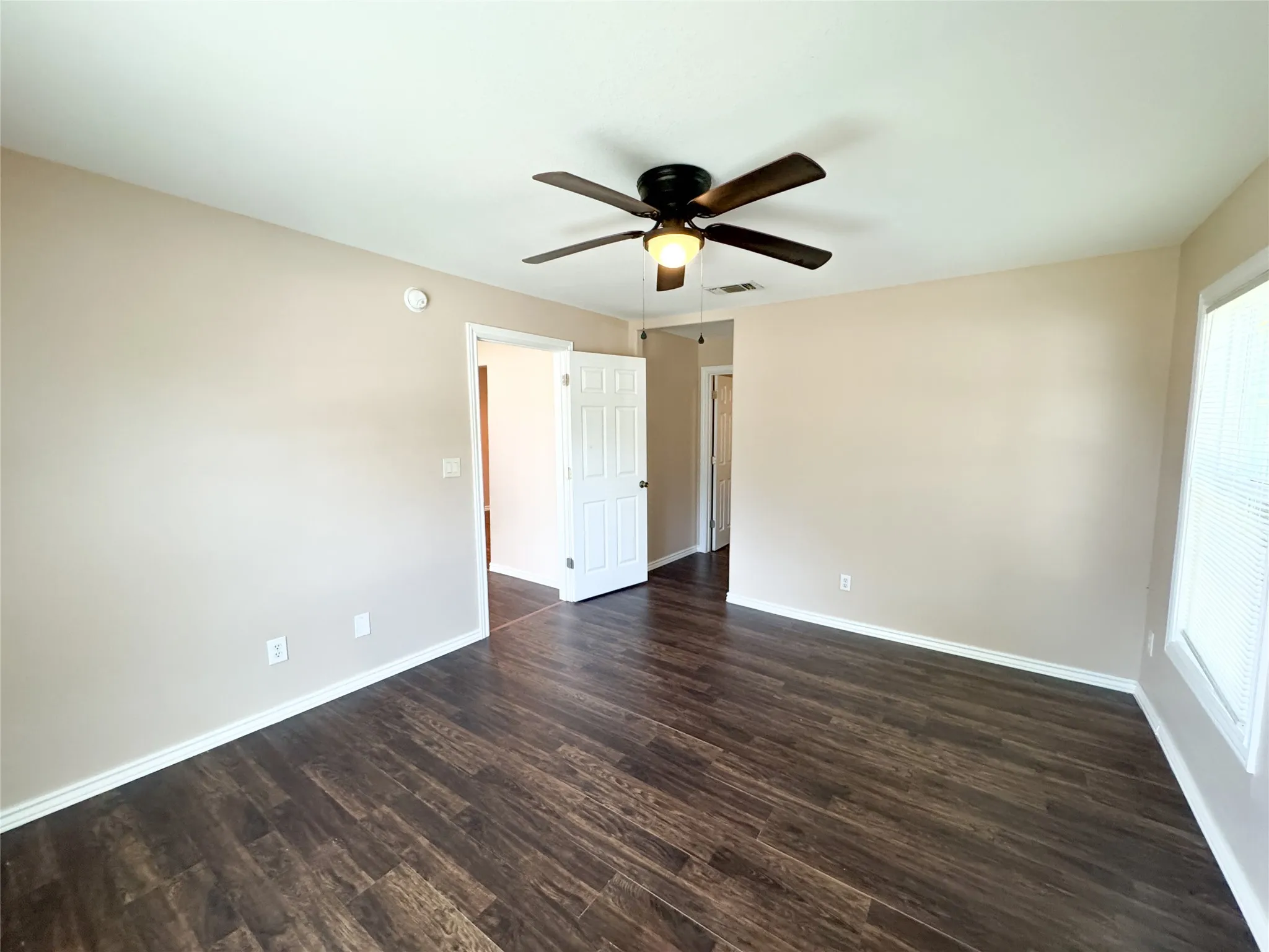 Single Family Residence For Sale in Hopkins County , 434 Woodlawn Street, Sulphur Springs, Texas 75482, 3 Bedroom, 2 Bathroom, Garage spaces, 1,248 Sqft, built in 1954, Price $192,500, mls#21359802, Real Estate Agent in Sulphur Springs, Homes For Sale in Hopkins county, Homes For Sale in Sulphur Springs, Realtor in Sulphur Springs Texas, Real Estate Brokerage Independent Realty Texas, Luminita Cordes Realtor