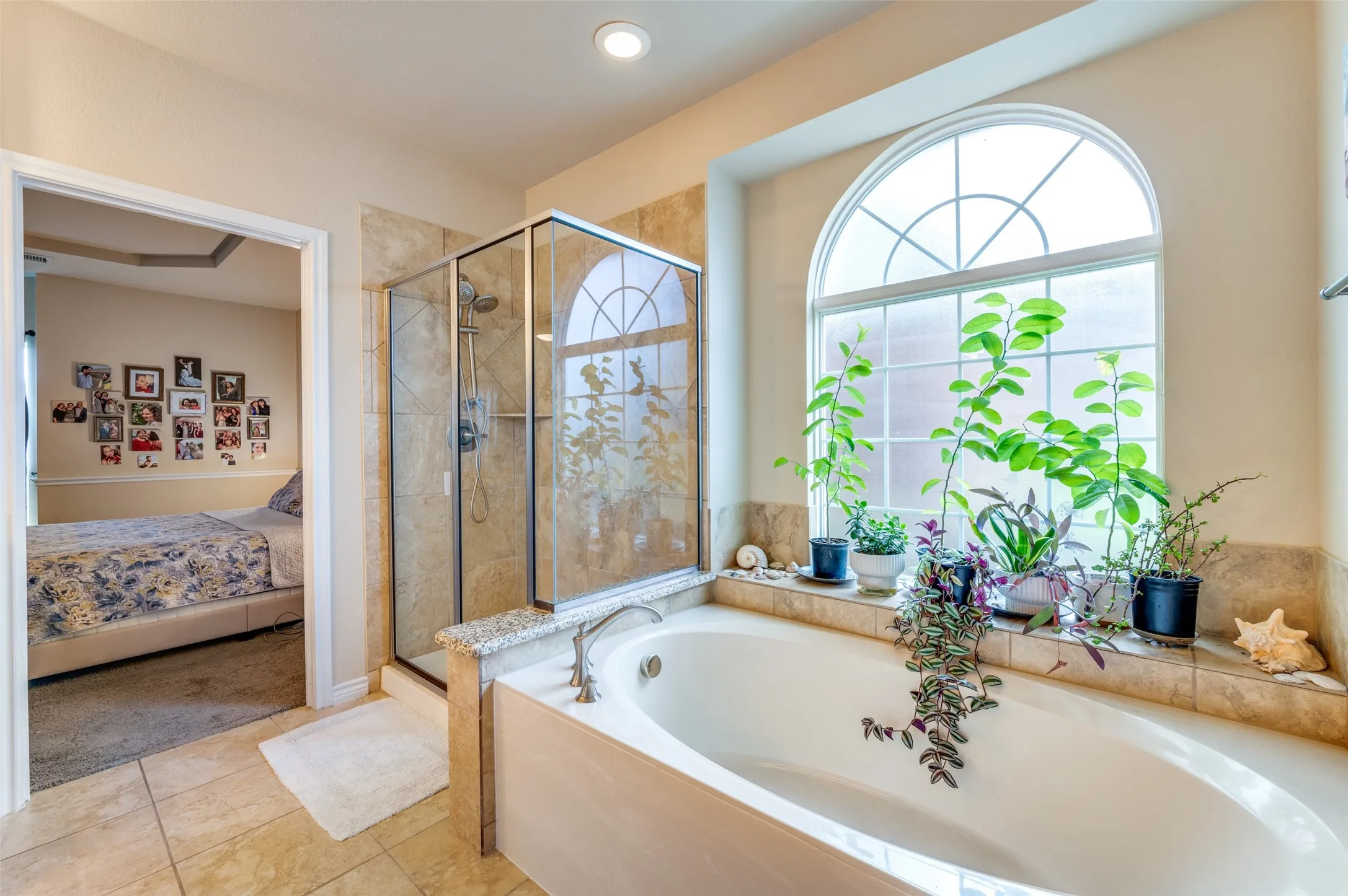 Single Family Residence For Sale in Collin County , 314 Trakehner Trail, Celina, Texas 75009, 5 Bedroom, 4 Bathroom, 2 Garage spaces, 4,418 Sqft, built in 2013, mls#21328186, Real Estate Agent in Celina, Homes For Sale in Collin county, Homes For Sale in Celina, Realtor in Celina Texas, Real Estate Brokerage Independent Realty Texas, Luminita Cordes Realtor