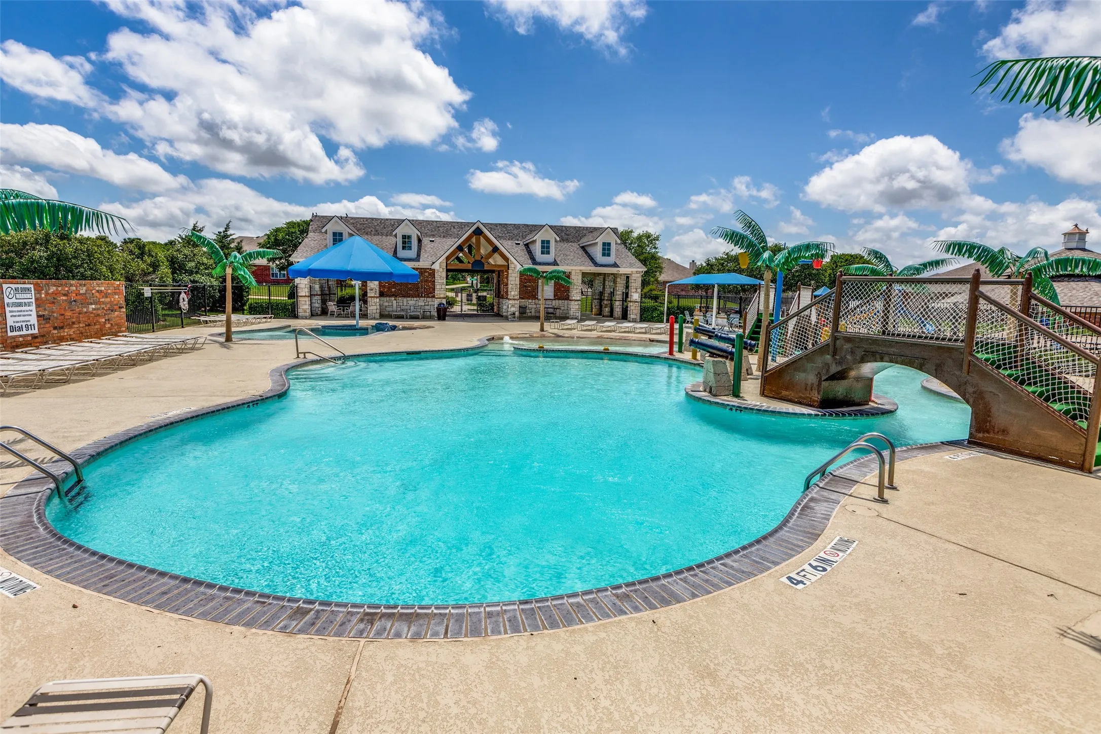 Single Family Residence For Sale in Collin County , 314 Trakehner Trail, Celina, Texas 75009, 5 Bedroom, 4 Bathroom, 2 Garage spaces, 4,418 Sqft, built in 2013, mls#21328186, Real Estate Agent in Celina, Homes For Sale in Collin county, Homes For Sale in Celina, Realtor in Celina Texas, Real Estate Brokerage Independent Realty Texas, Luminita Cordes Realtor