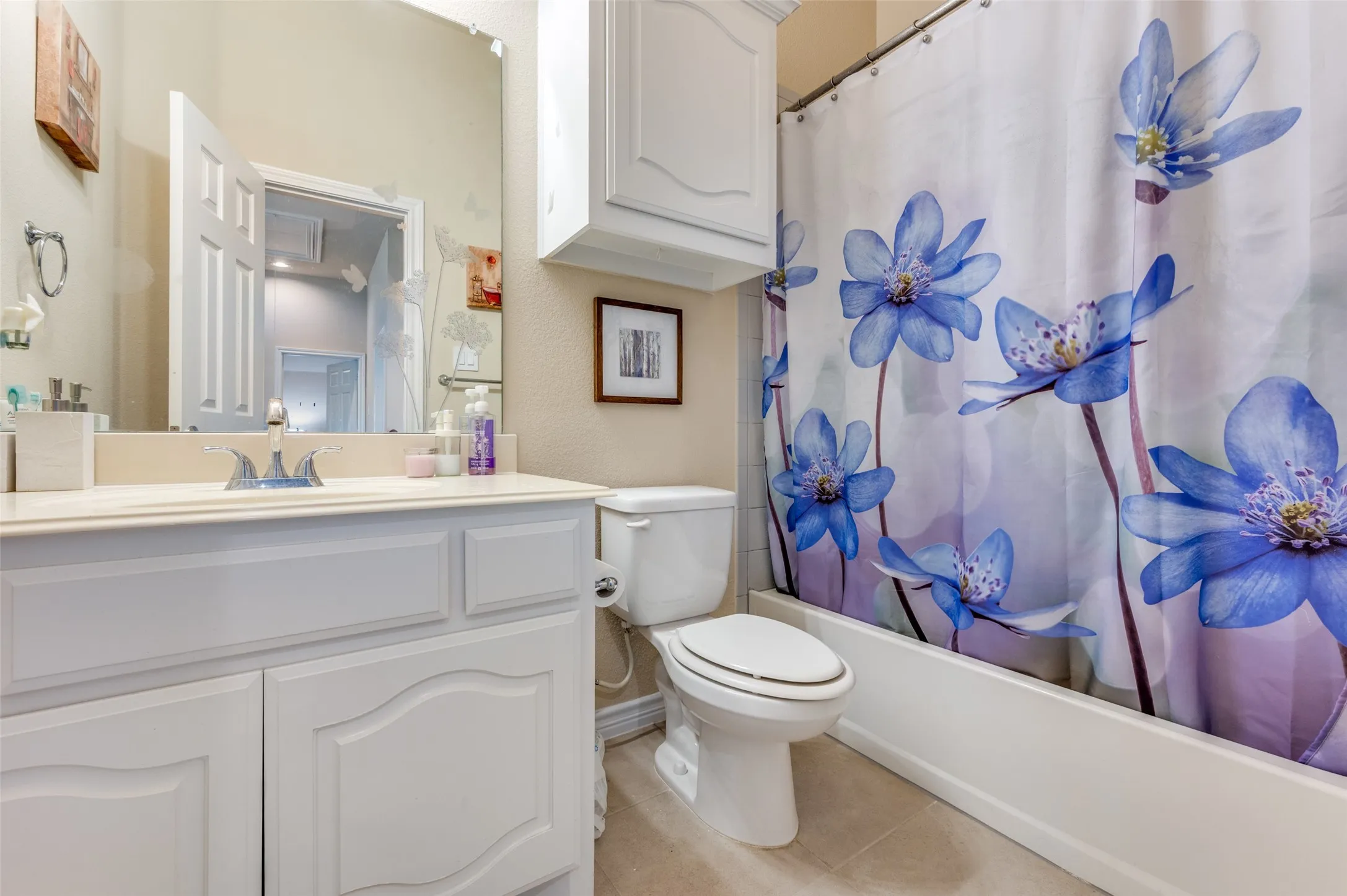 Single Family Residence For Sale in Collin County , 314 Trakehner Trail, Celina, Texas 75009, 5 Bedroom, 4 Bathroom, 2 Garage spaces, 4,418 Sqft, built in 2013, mls#21328186, Real Estate Agent in Celina, Homes For Sale in Collin county, Homes For Sale in Celina, Realtor in Celina Texas, Real Estate Brokerage Independent Realty Texas, Luminita Cordes Realtor