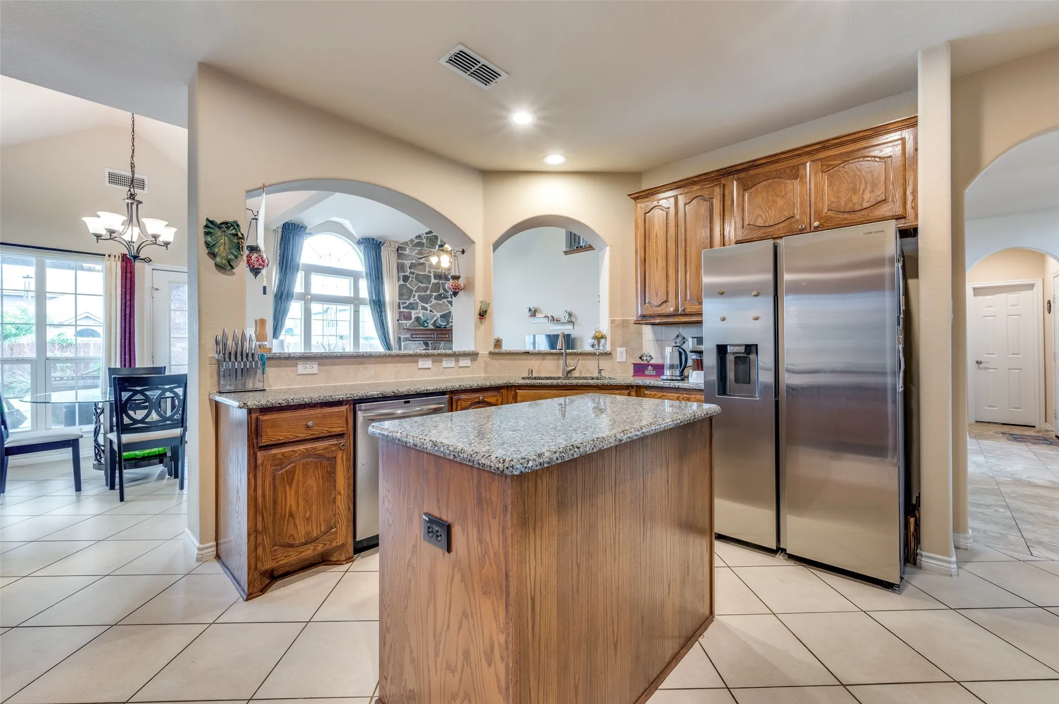 Single Family Residence For Sale in Collin County , 314 Trakehner Trail, Celina, Texas 75009, 5 Bedroom, 4 Bathroom, 2 Garage spaces, 4,418 Sqft, built in 2013, mls#21328186, Real Estate Agent in Celina, Homes For Sale in Collin county, Homes For Sale in Celina, Realtor in Celina Texas, Real Estate Brokerage Independent Realty Texas, Luminita Cordes Realtor