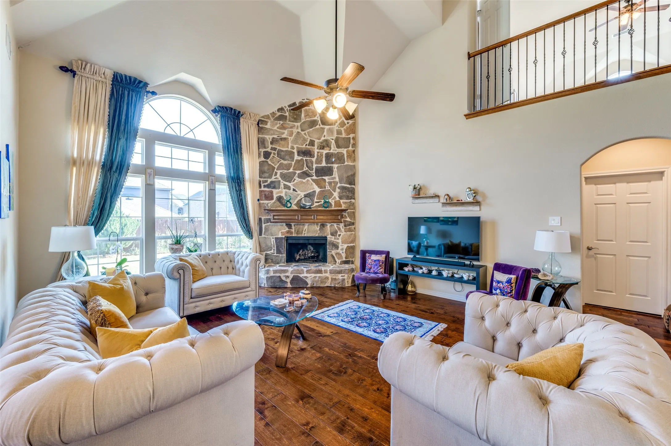 Single Family Residence For Sale in Collin County , 314 Trakehner Trail, Celina, Texas 75009, 5 Bedroom, 4 Bathroom, 2 Garage spaces, 4,418 Sqft, built in 2013, mls#21328186, Real Estate Agent in Celina, Homes For Sale in Collin county, Homes For Sale in Celina, Realtor in Celina Texas, Real Estate Brokerage Independent Realty Texas, Luminita Cordes Realtor