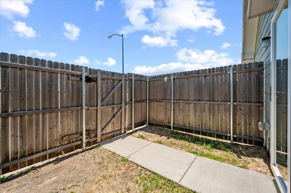 Single Family Residence For Sale in Ellis County , 431 Corsair Way, Ferris, Texas 75125, 4 Bedroom, 2 Bathroom, Garage spaces, 1,366 Sqft, built in 2023, mls#21360440, Real Estate Agent in Ferris, Homes For Sale in Ellis county, Homes For Sale in Ferris, Realtor in Ferris Texas, Real Estate Brokerage Independent Realty Texas, Luminita Cordes Realtor
