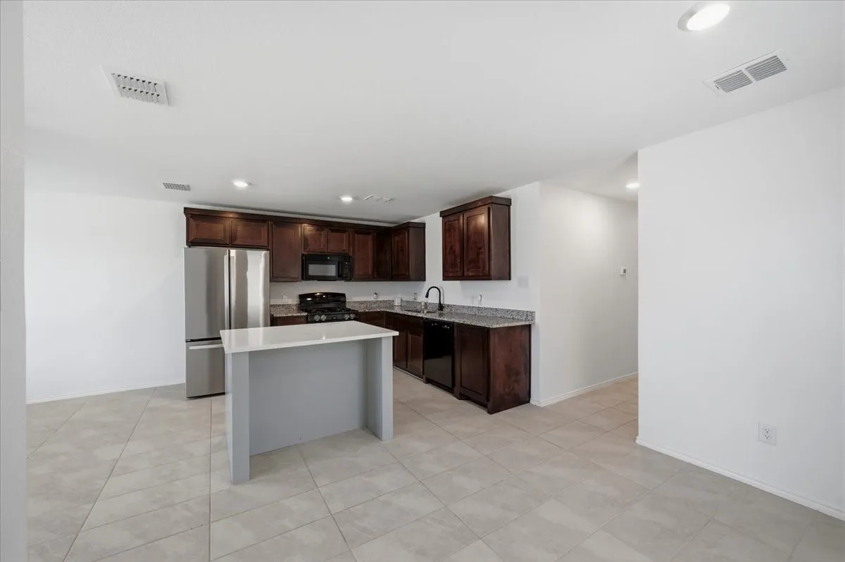 Single Family Residence For Sale in Ellis County , 431 Corsair Way, Ferris, Texas 75125, 4 Bedroom, 2 Bathroom, Garage spaces, 1,366 Sqft, built in 2023, mls#21360440, Real Estate Agent in Ferris, Homes For Sale in Ellis county, Homes For Sale in Ferris, Realtor in Ferris Texas, Real Estate Brokerage Independent Realty Texas, Luminita Cordes Realtor