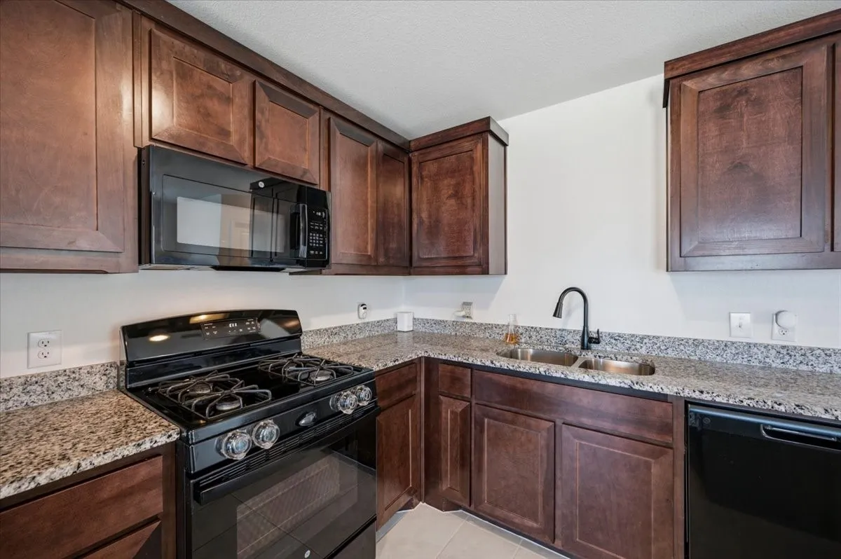 Single Family Residence For Sale in Ellis County , 431 Corsair Way, Ferris, Texas 75125, 4 Bedroom, 2 Bathroom, Garage spaces, 1,366 Sqft, built in 2023, mls#21360440, Real Estate Agent in Ferris, Homes For Sale in Ellis county, Homes For Sale in Ferris, Realtor in Ferris Texas, Real Estate Brokerage Independent Realty Texas, Luminita Cordes Realtor