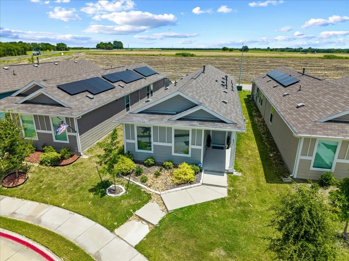 Single Family Residence For Sale in Ellis County , 431 Corsair Way, Ferris, Texas 75125, 4 Bedroom, 2 Bathroom, Garage spaces, 1,366 Sqft, built in 2023, mls#21360440, Real Estate Agent in Ferris, Homes For Sale in Ellis county, Homes For Sale in Ferris, Realtor in Ferris Texas, Real Estate Brokerage Independent Realty Texas, Luminita Cordes Realtor